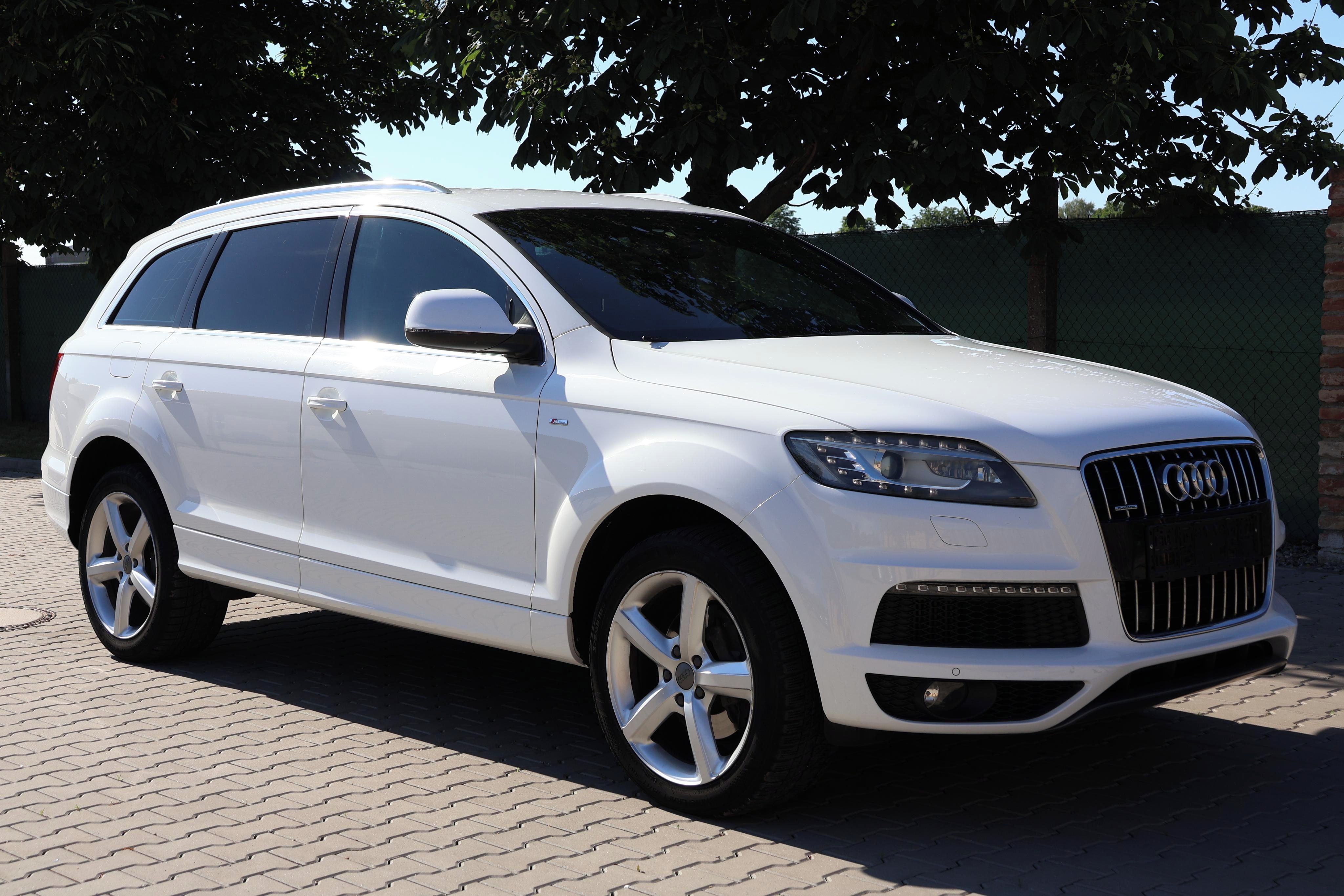 Audi Q7, 3.0TDI 176kW FACELIFT 2xSLINE - fotka 6