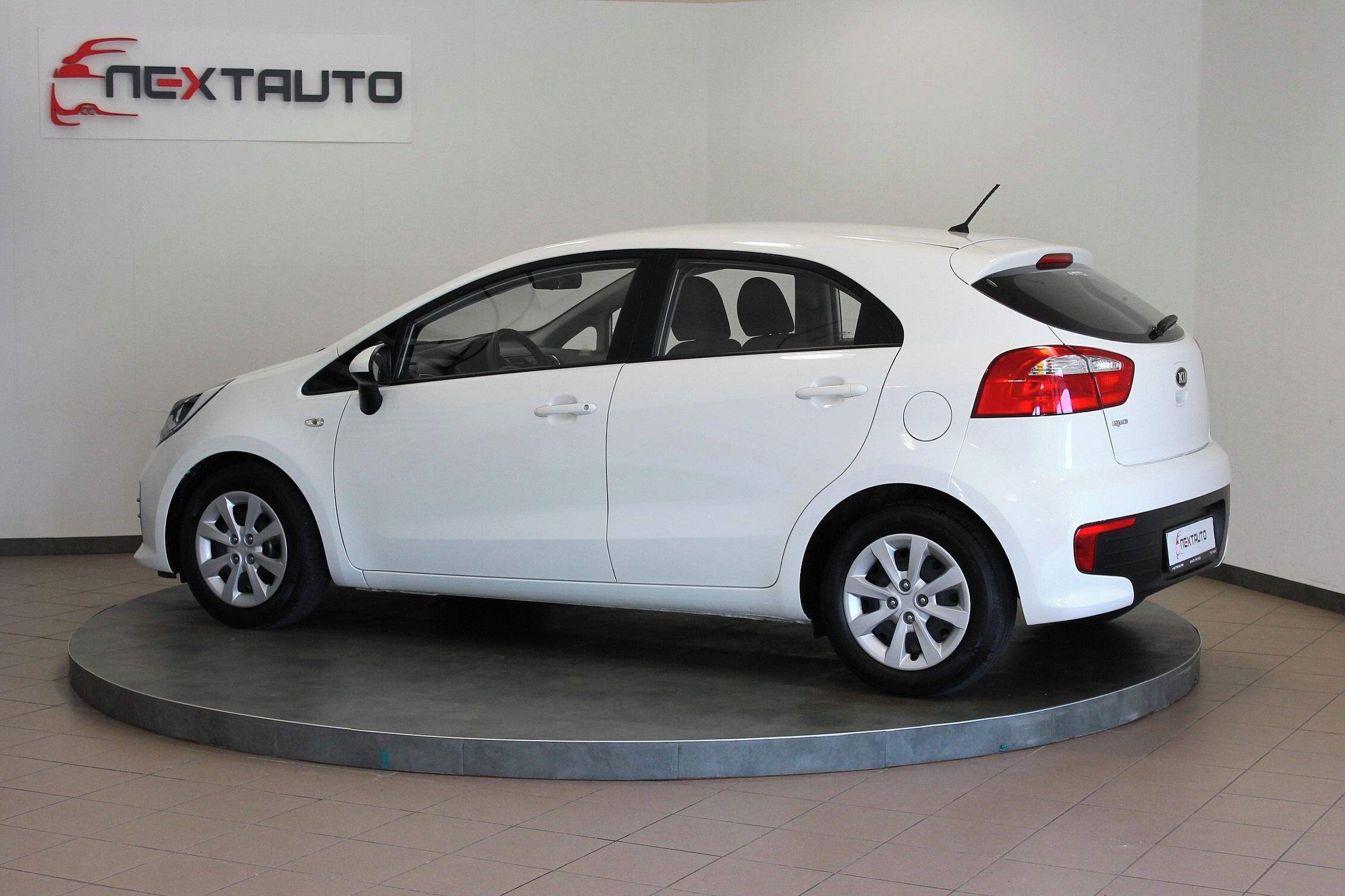 Kia Rio, 1.25 CVVT 62kW, 1. MAJITEL - fotka 3