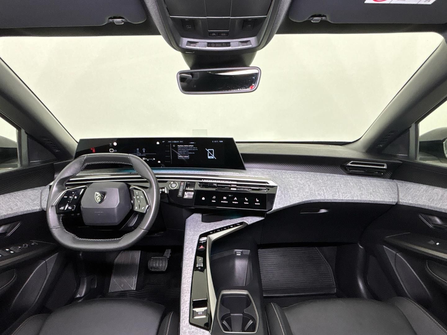 Peugeot 5008, 1.2 Hybrid / 100 kW Allure 136 - fotka 5
