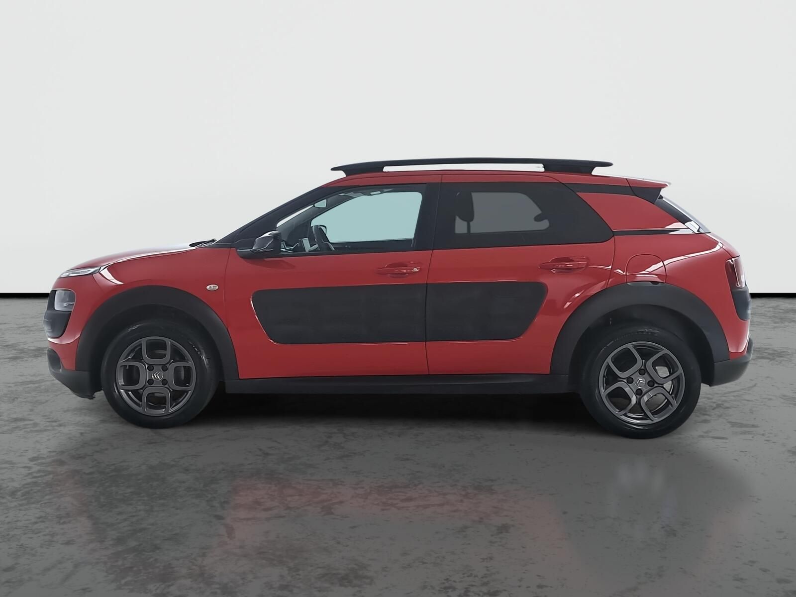 Citroën C4 Cactus, 1.2 PureTech, Live, Serv.kniha - fotka 3
