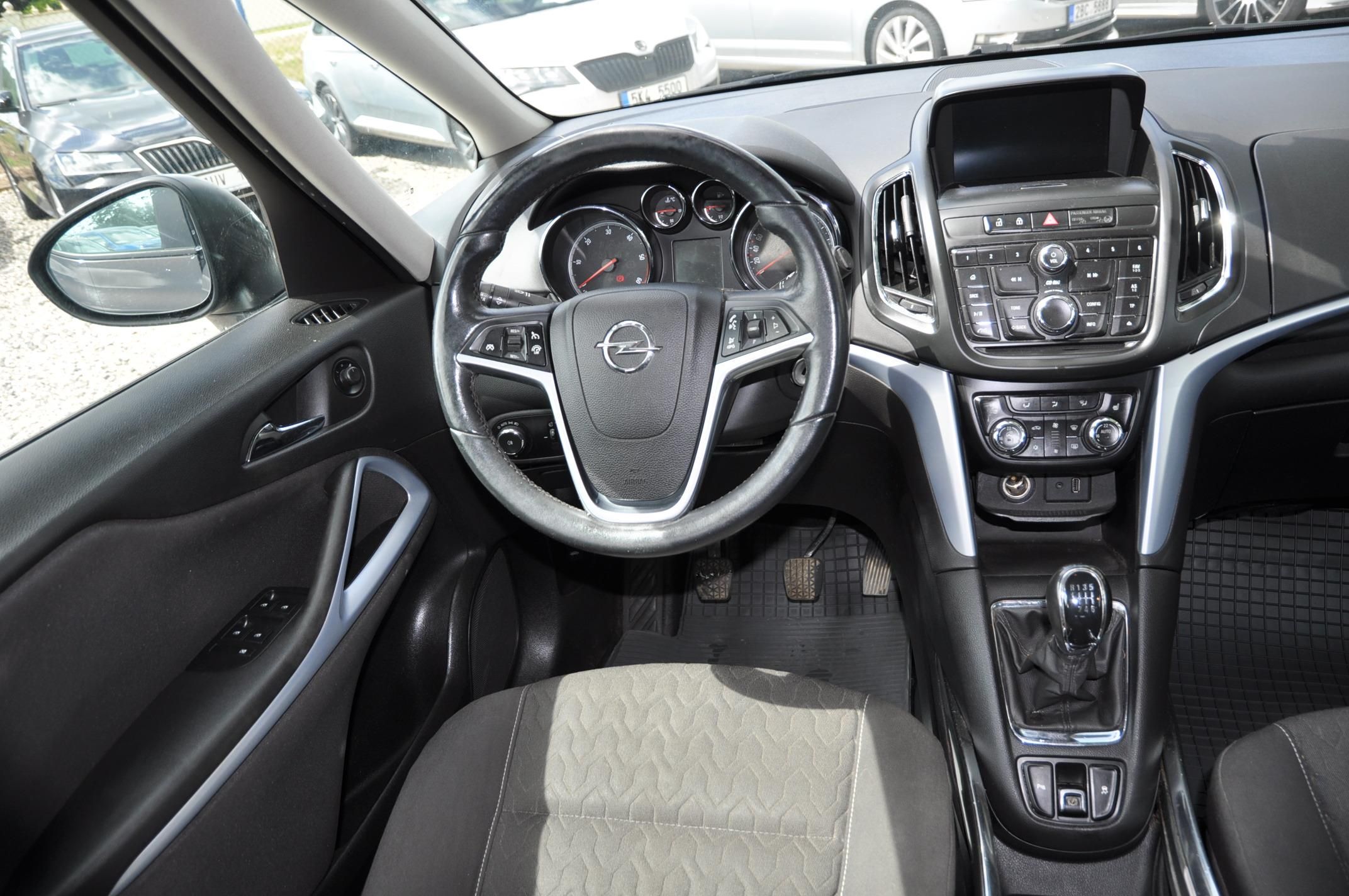 Opel Zafira, TOURER 2.0CDTi 121kW Active - fotka 5