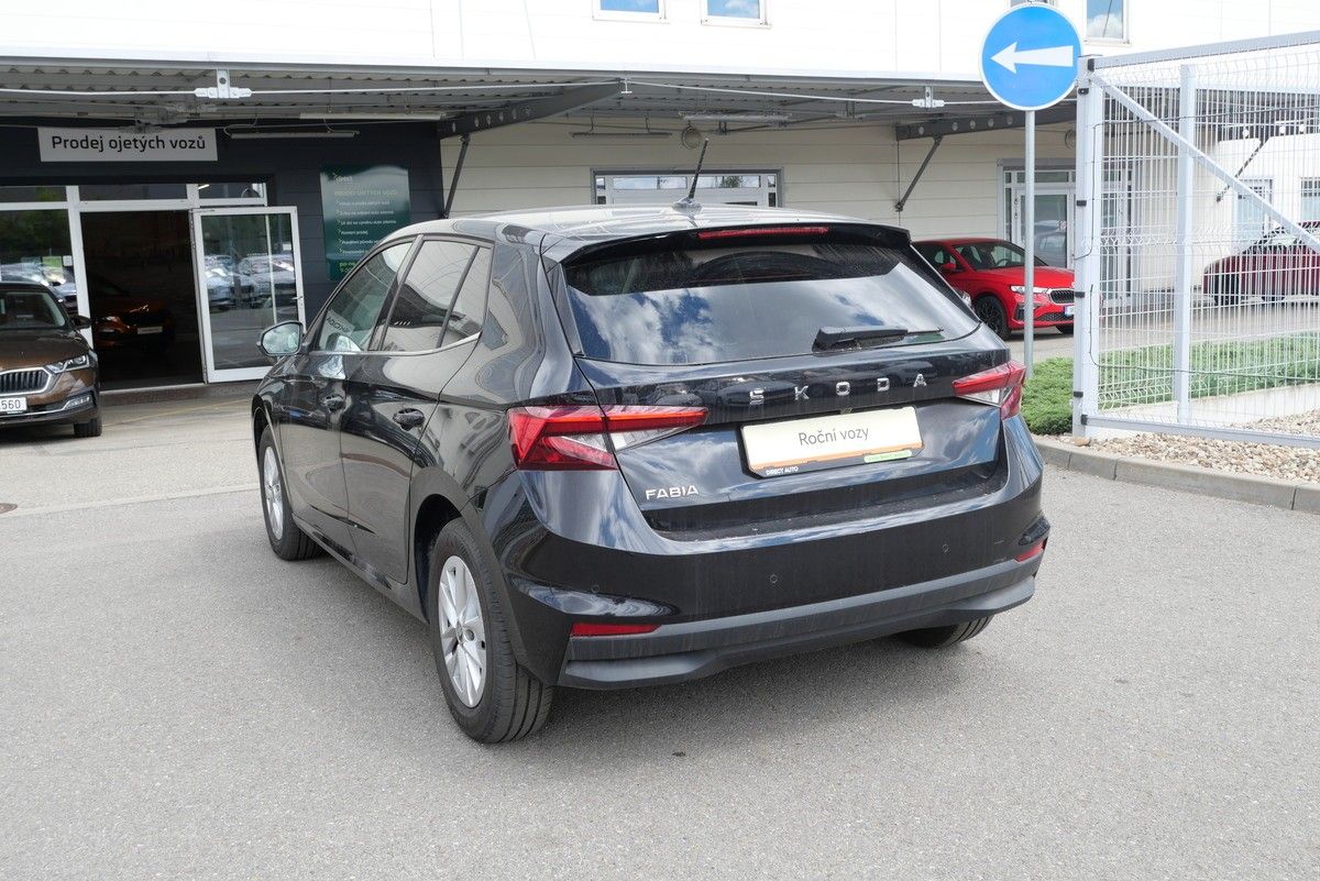 Škoda Fabia, 1.0 TSI 85 kW Top Selection - fotka 4