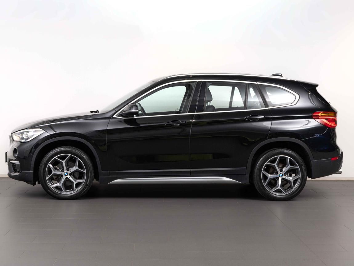 BMW X1, xDrive18d - fotka 3