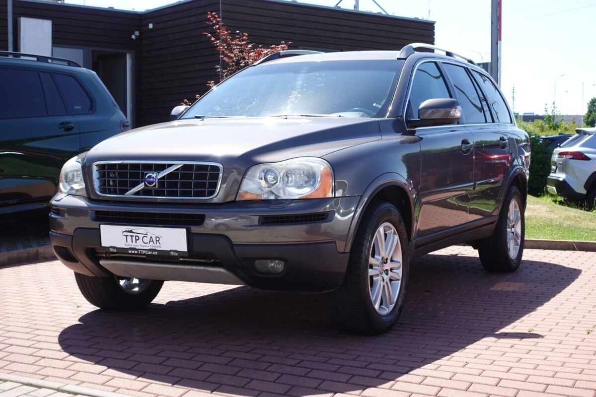 Volvo XC90, 2,4D5 136kW Summum 4x4 ČR.