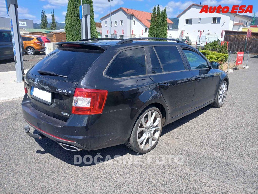 Škoda Octavia, 2.0 TDi 4x4 - fotka 2