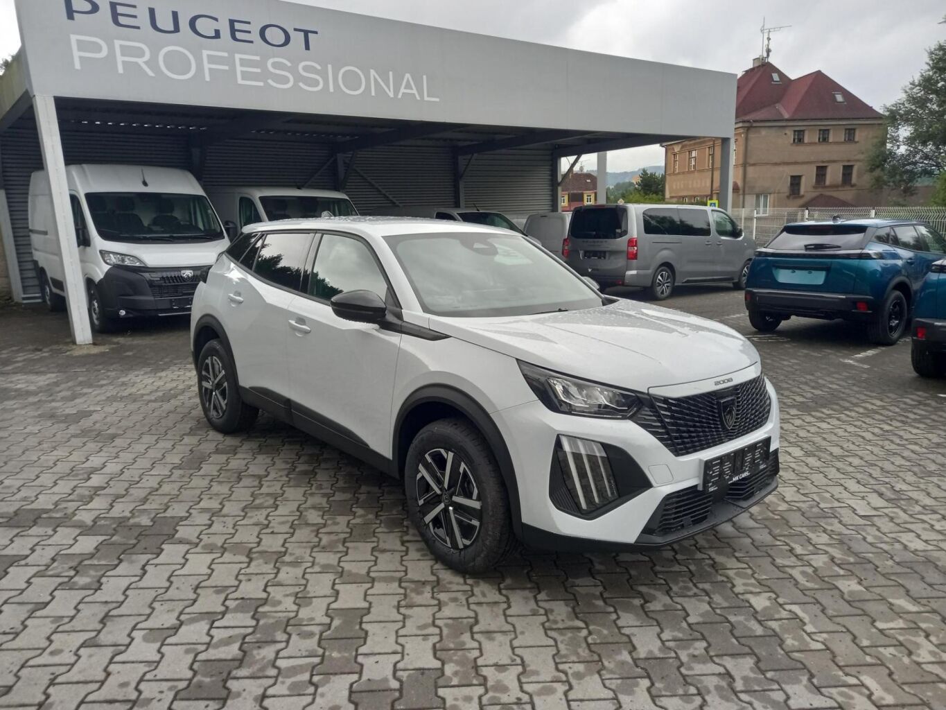 Peugeot 2008, BUSINESS Hybrid 110 e-DCS6 - fotka 6