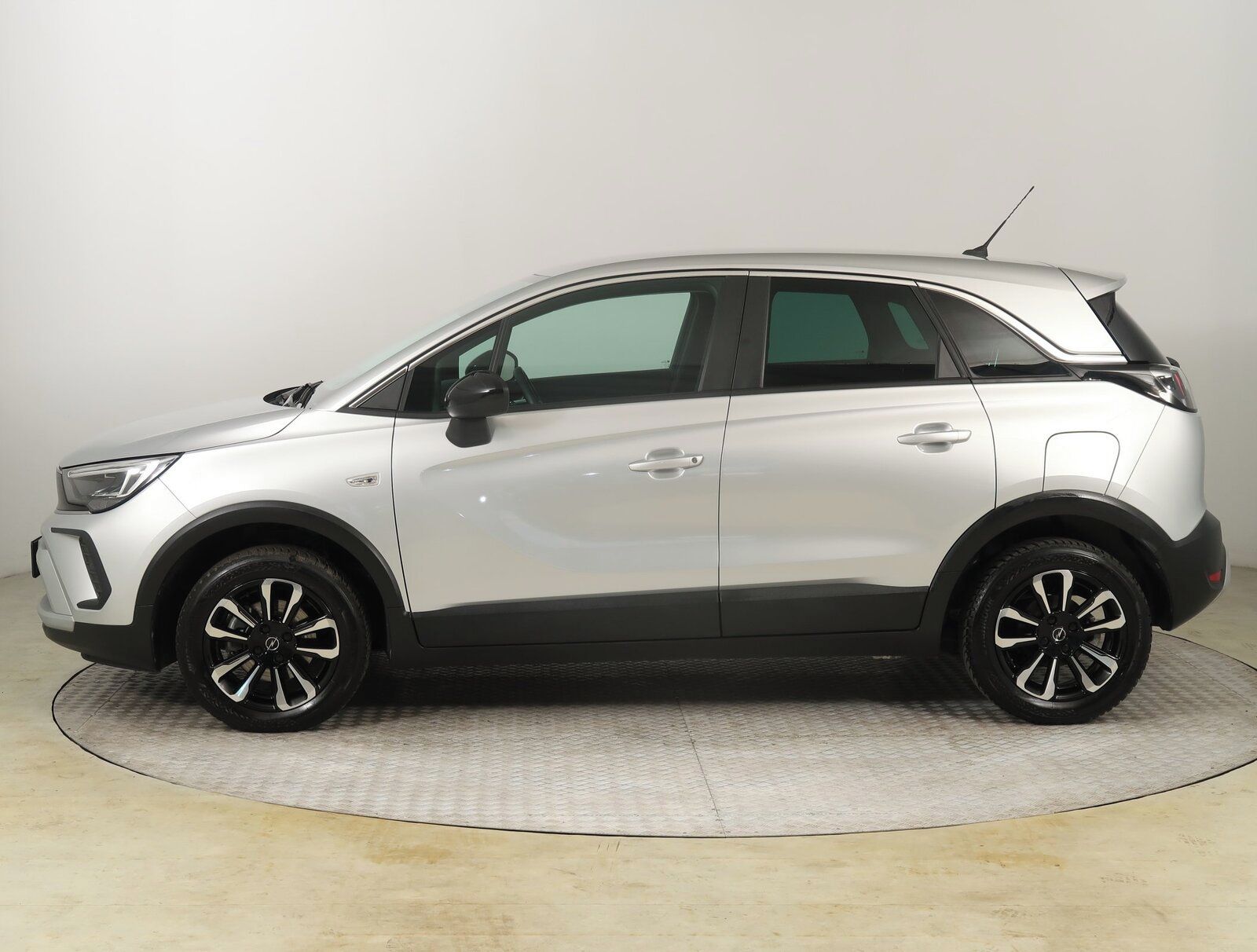 Opel Crossland, 1.2 Turbo, Elegance, Navi - fotka 3
