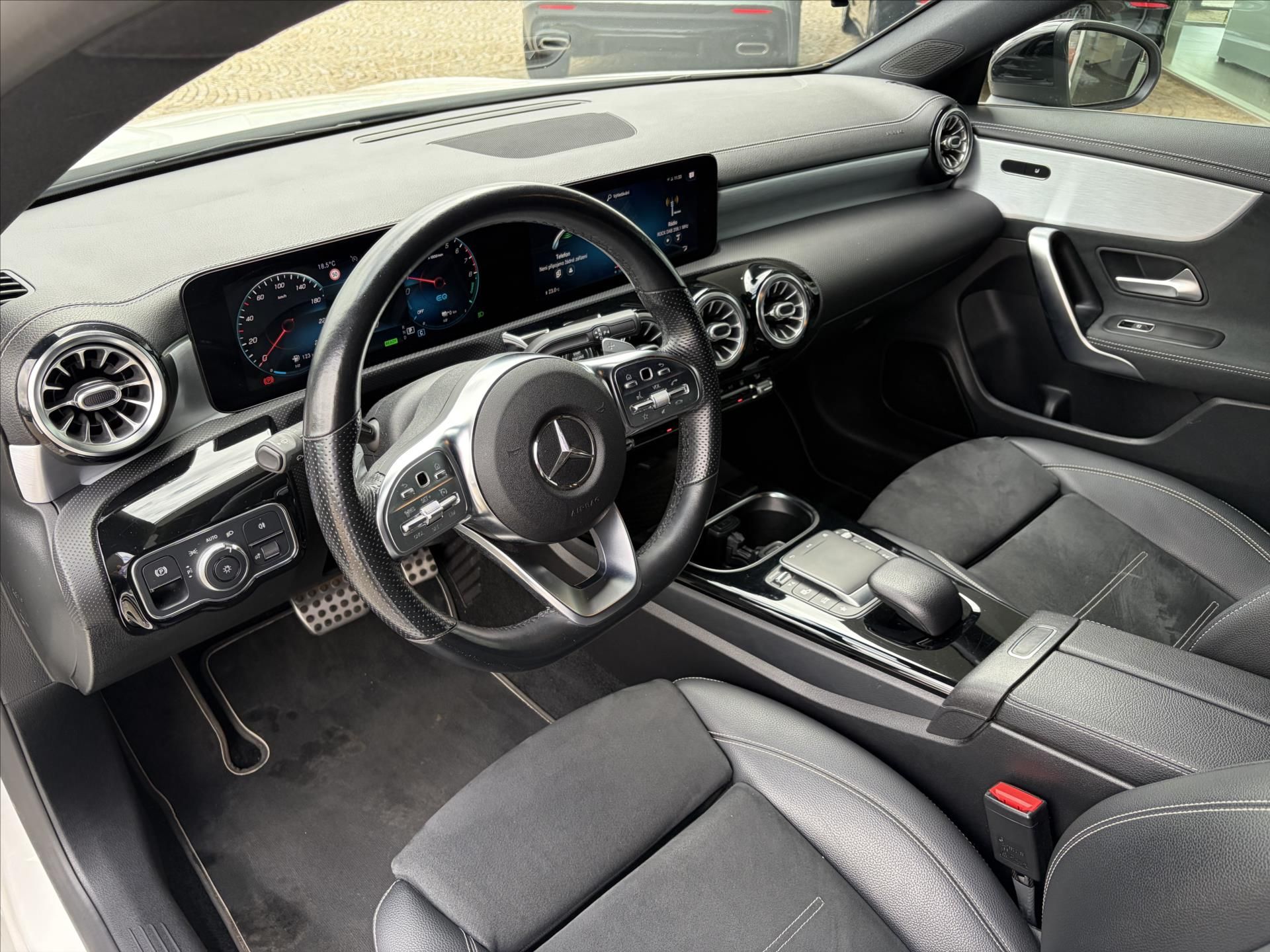 Mercedes-Benz CLA, CLA 250e Shooting Brake*AMG - fotka 5