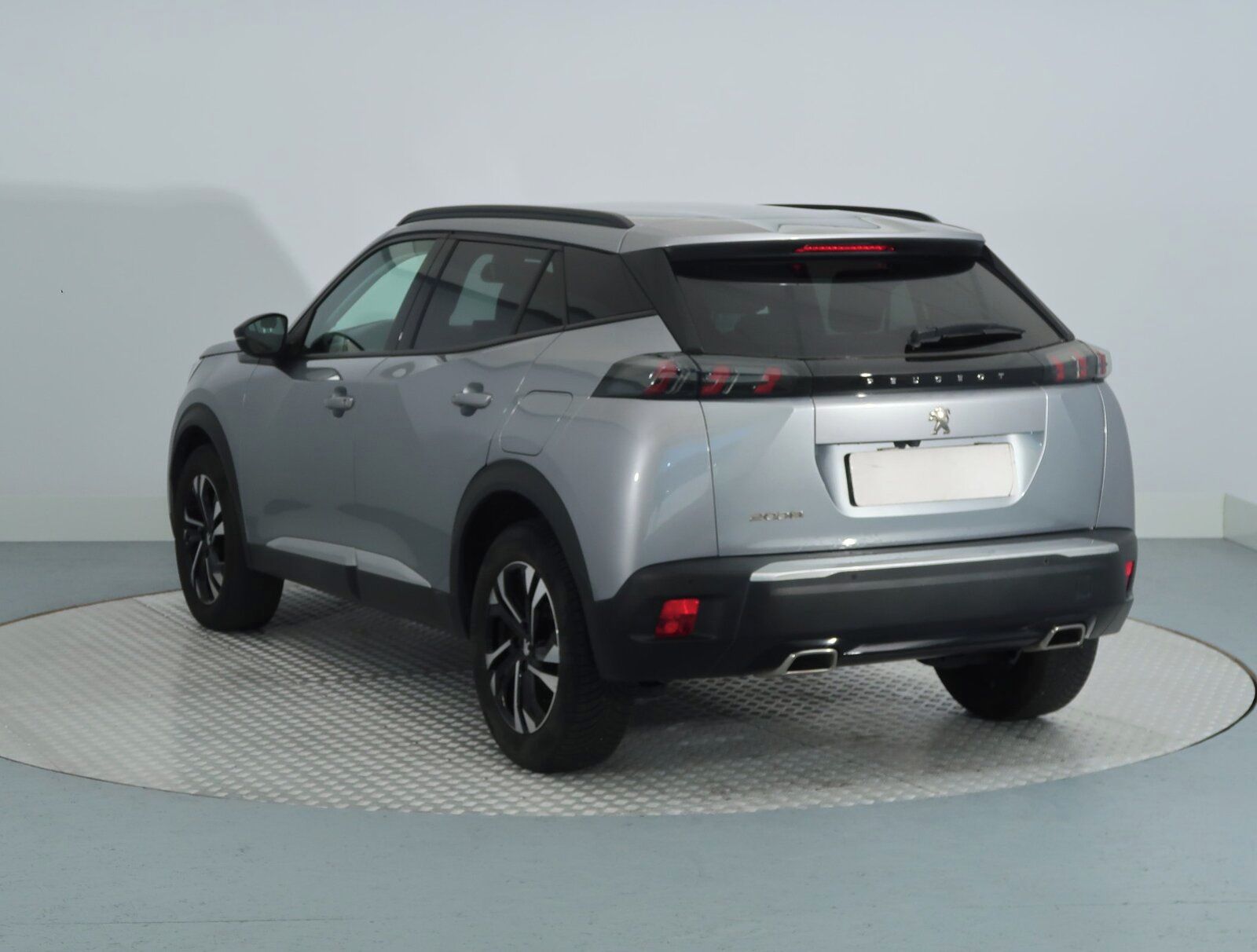 Peugeot 2008, 1.2 PureTech, Allure, Automat - fotka 4