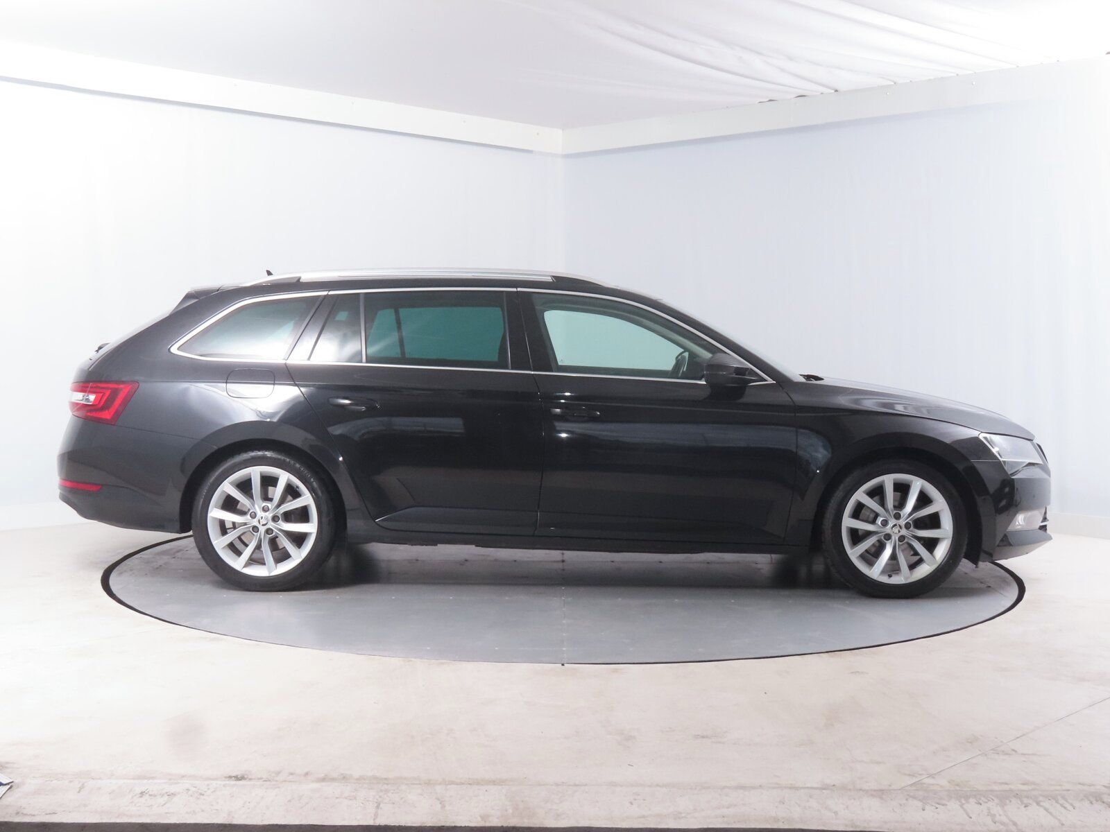 Škoda Superb, 2.0 TDI, Style, 4X4, Automat - fotka 6