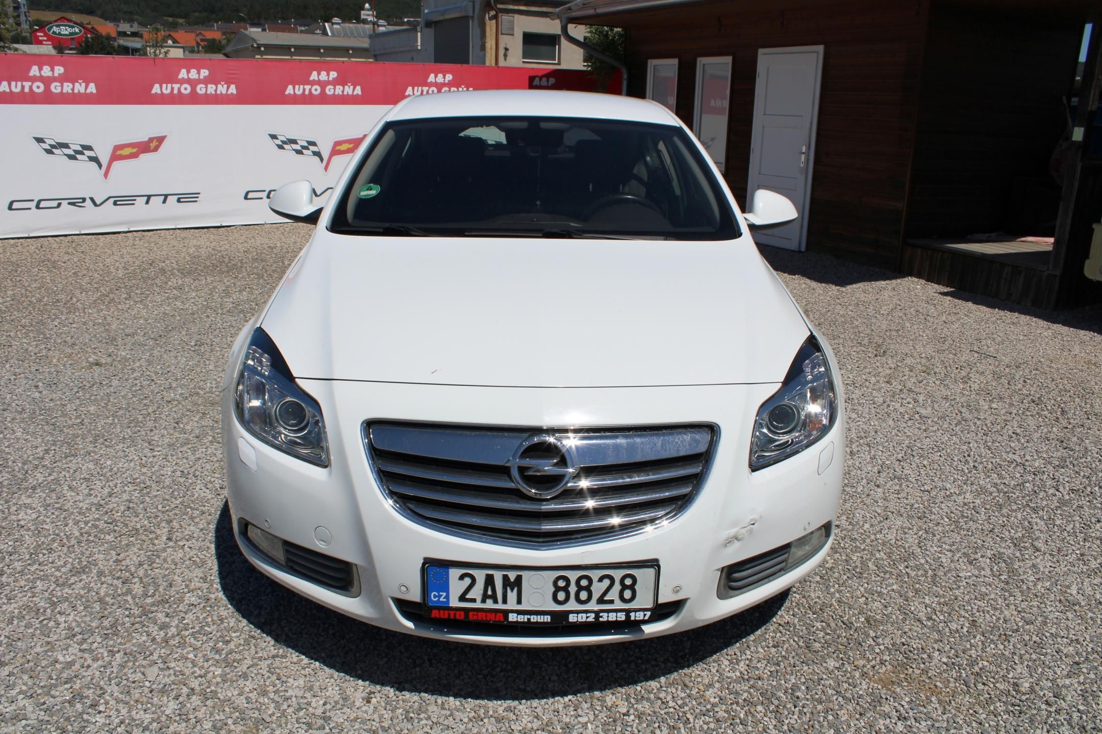 Opel Insignia, 2,0CDTI KLIMA NAVI XENON KŮŽE - fotka 2