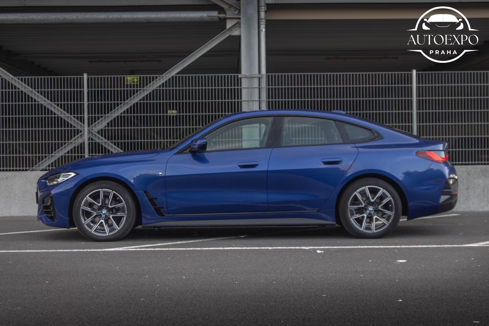BMW Řada 4, 420d xDrive GC*M-Sport*Kamera* - fotka 3