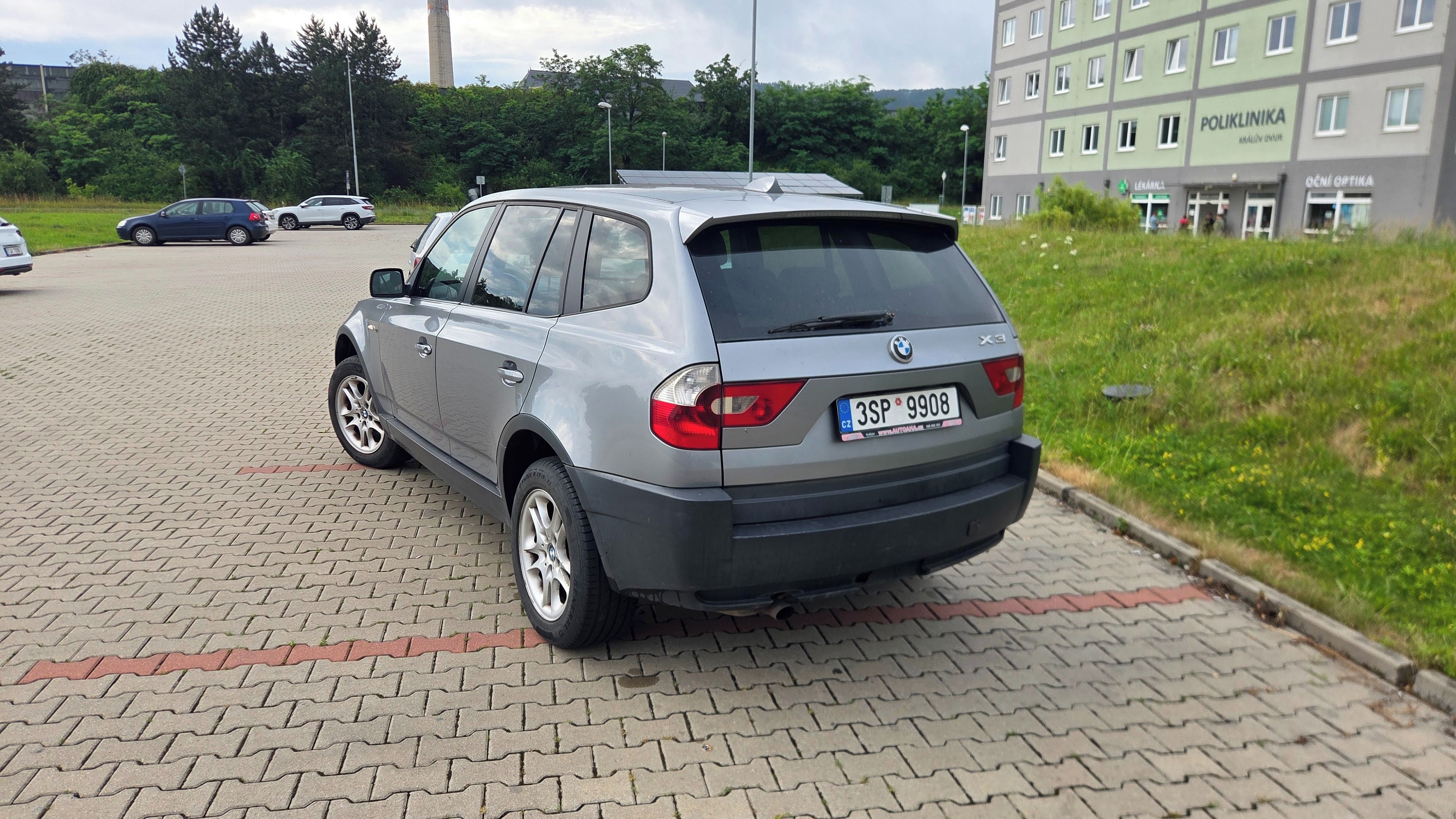 BMW X3, BMW X3 2.0i 110 kW xDrive 4x4 - fotka 4