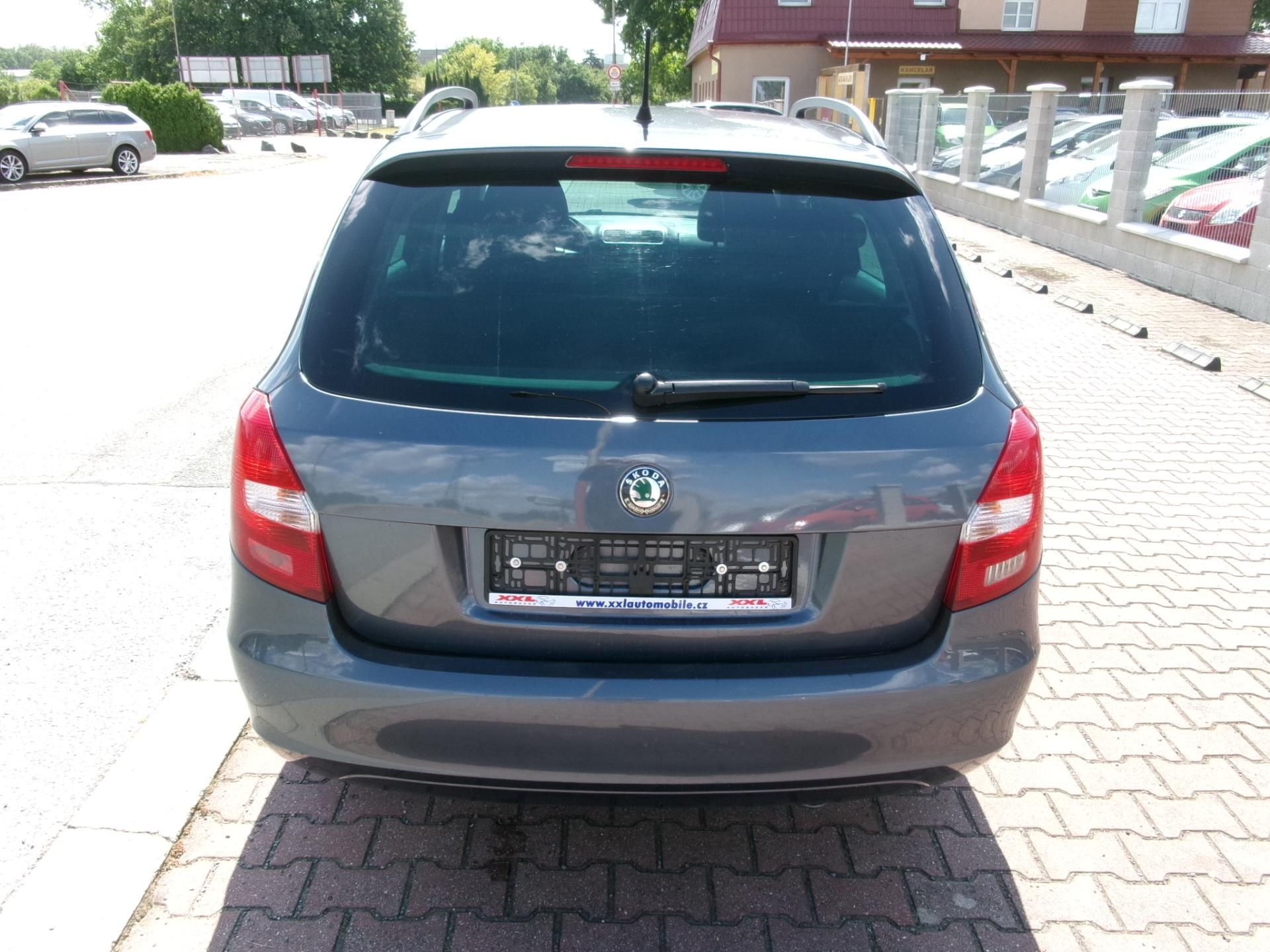 Škoda Fabia, 1,6 16V KLIMA 1.MAJ serv.kn. - fotka 5