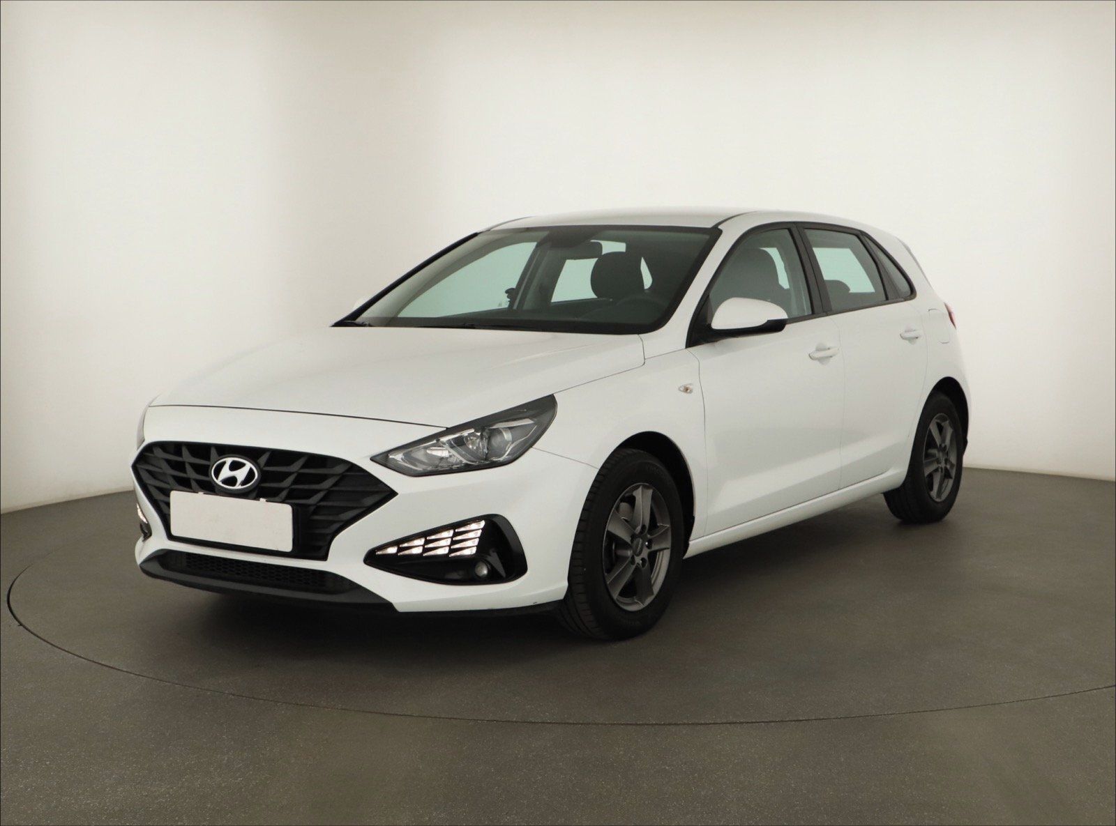 Hyundai i30, 1.5 DPI, ČR,1.maj, Serv.kniha - fotka 2