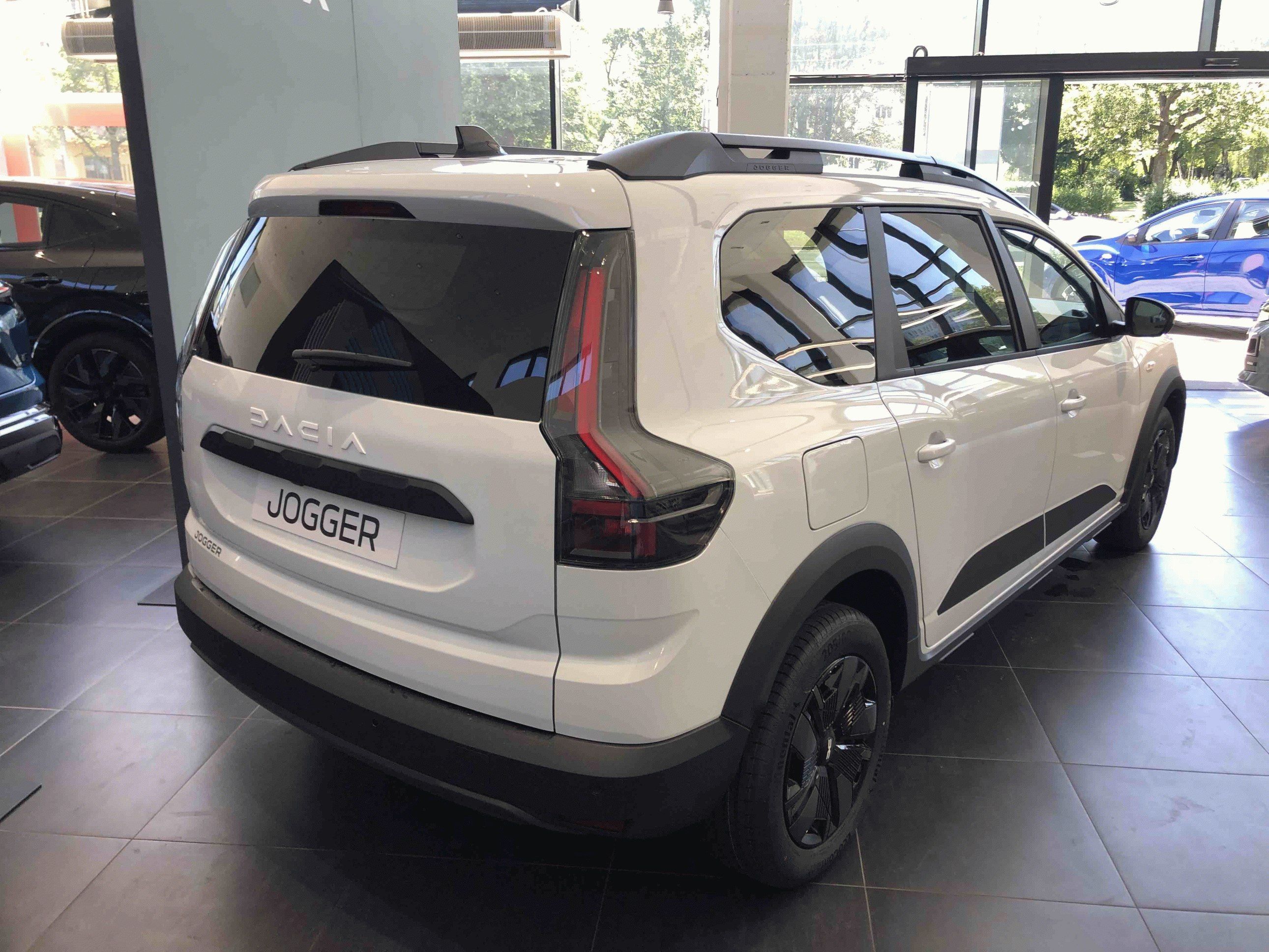 Dacia Jogger, Expresion TCe 110 5míst - fotka 3