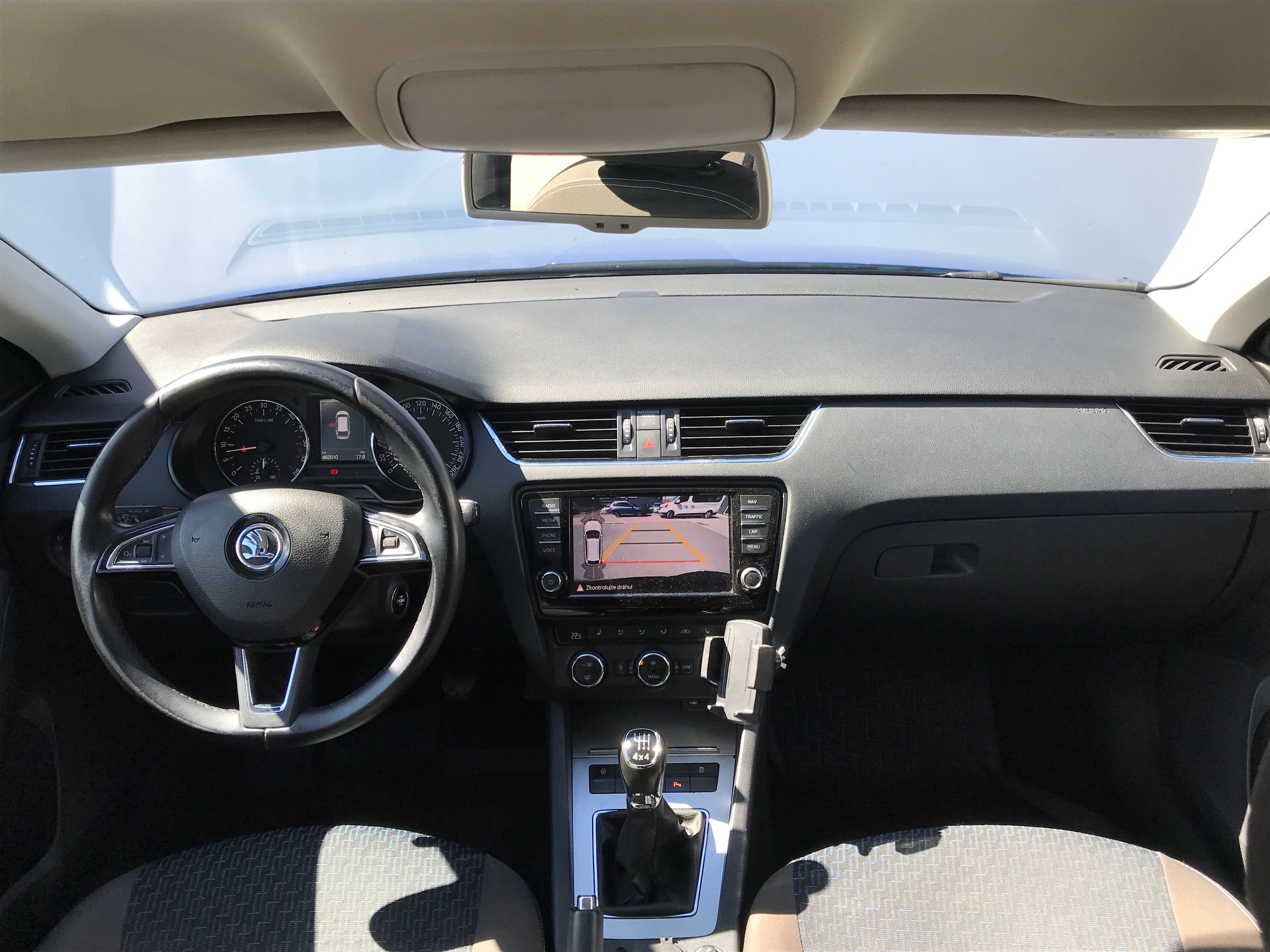 Škoda Octavia, Combi 2,0TDI/110kW 4X4 Elegan+ - fotka 5