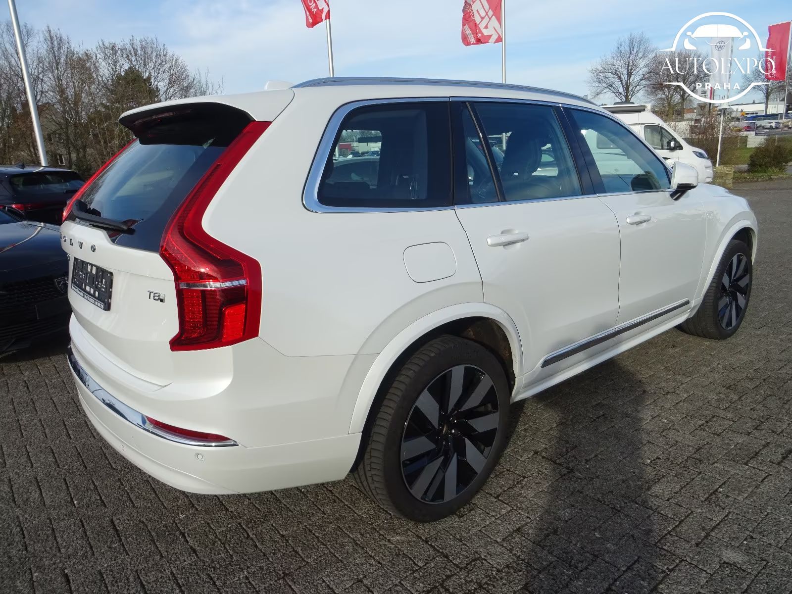 Volvo XC90, XC 90 T8 Plus B Plug-In Hybrid - fotka 6