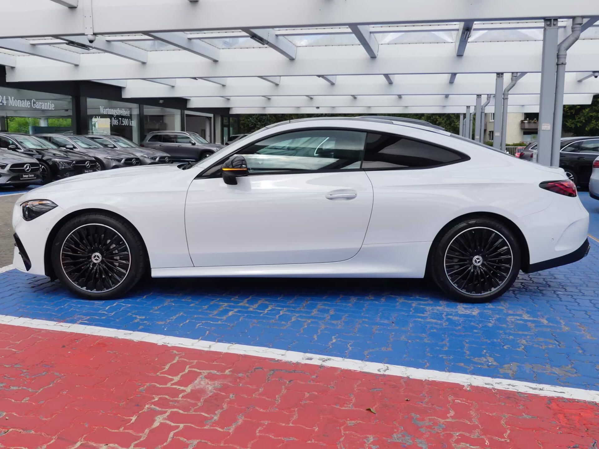 Mercedes-Benz CLE, 300 4M AMG Pano NezTop DIGI.Li - fotka 3
