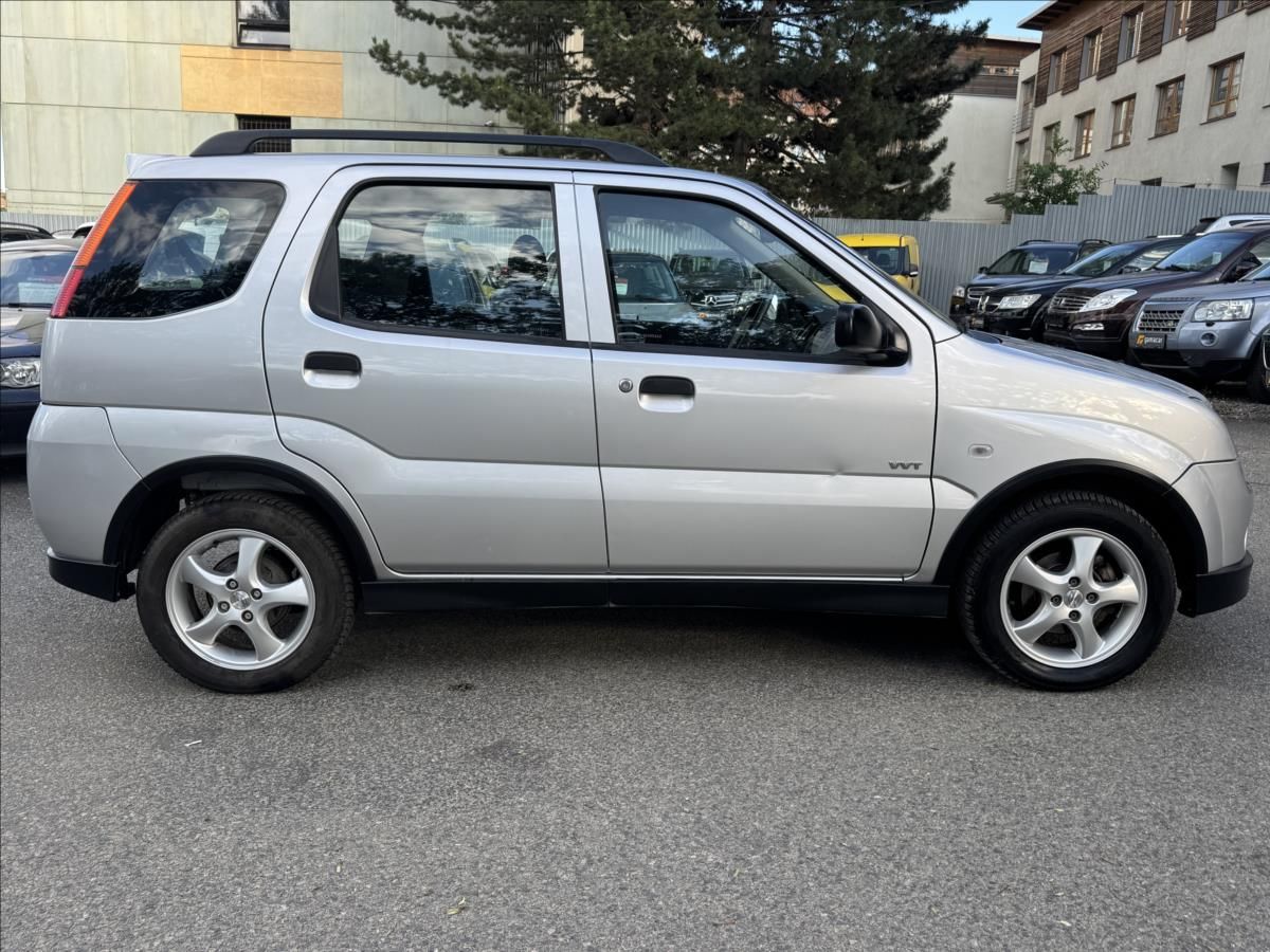 Suzuki Ignis, 1,5 4x4+KLIMA+BEZ KOROZE !! - fotka 5