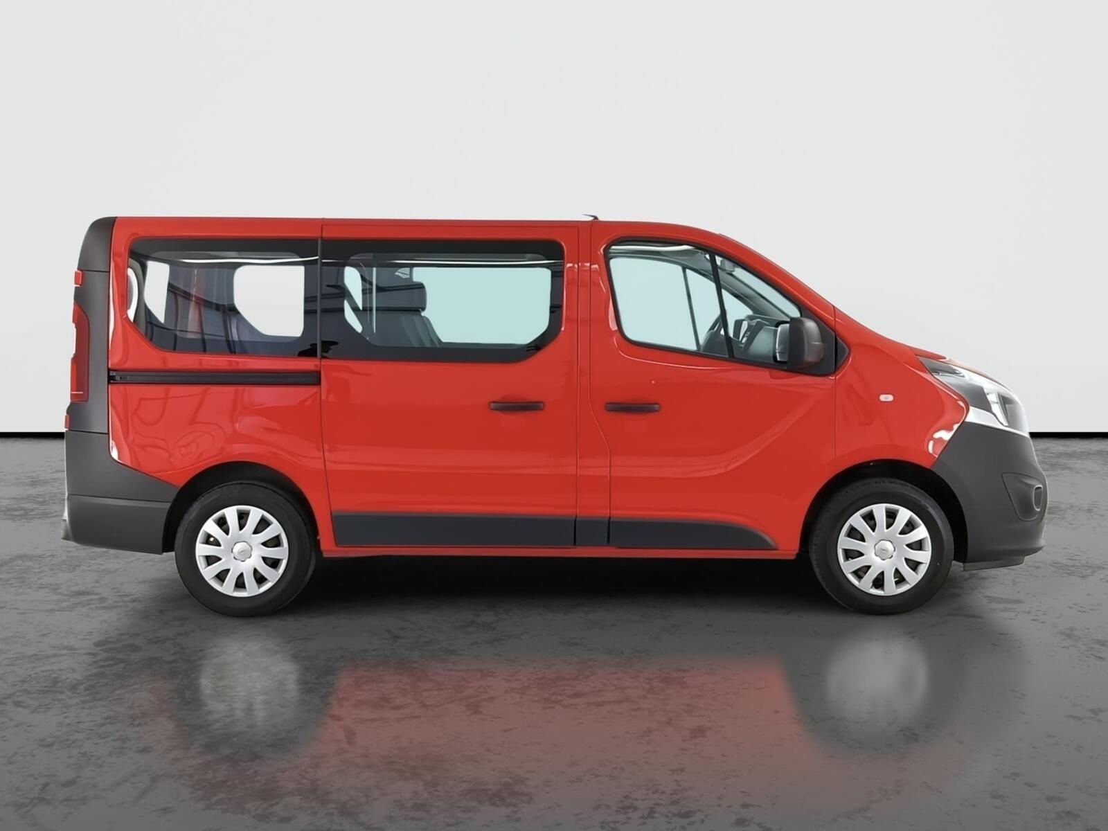 Opel Vivaro, 1.6 BiCDTI, Combi, 6 míst - fotka 6
