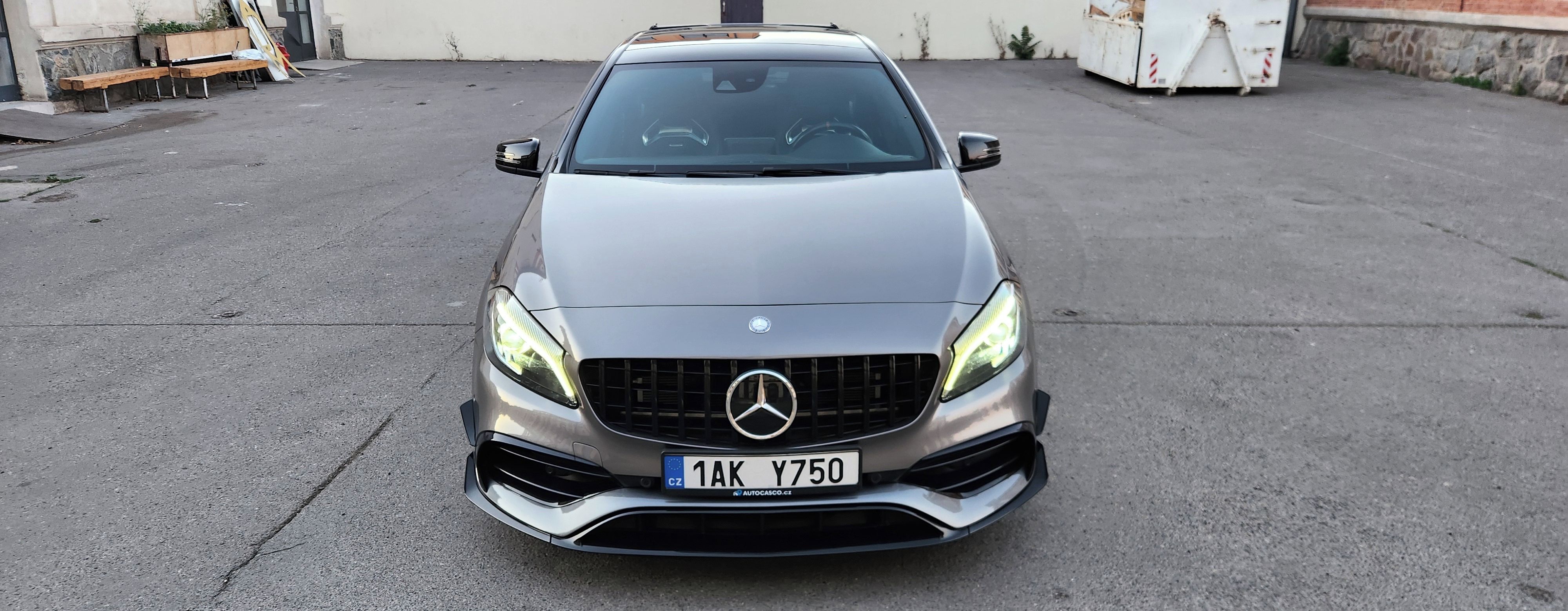 Mercedes-Benz Třídy A, 45*AMG*4M*NIGHT*KŘIDLO*440PS - fotka 3