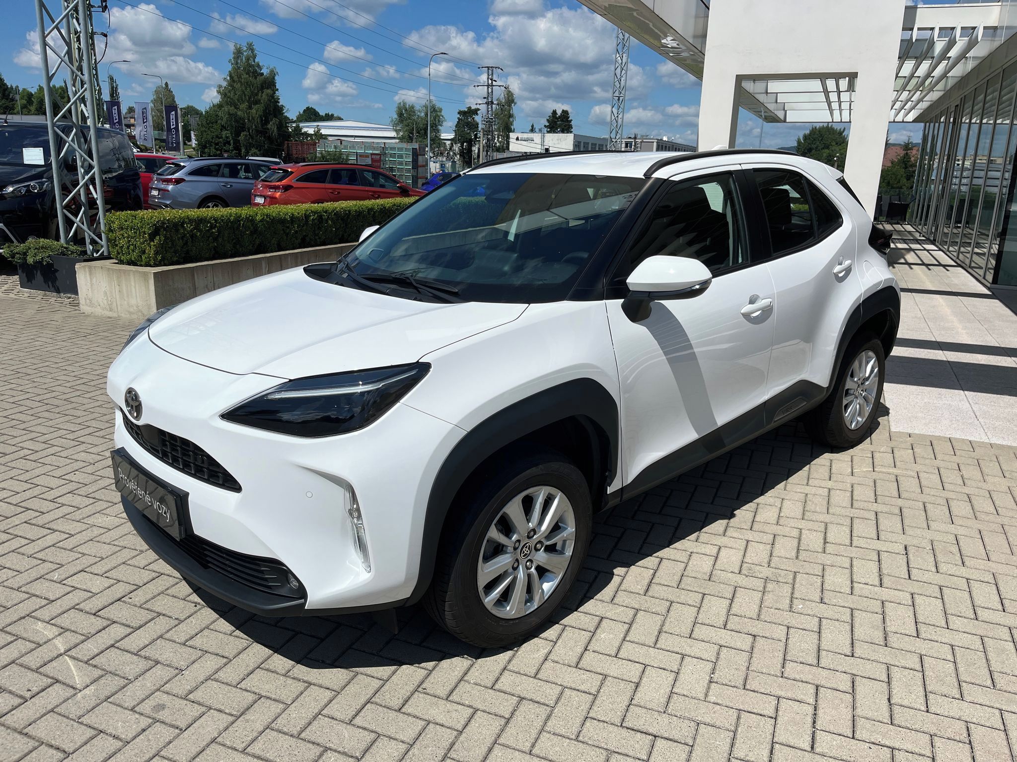 Toyota Yaris Cross, 1.5 Hybrid e-CVT Comfort - fotka 2