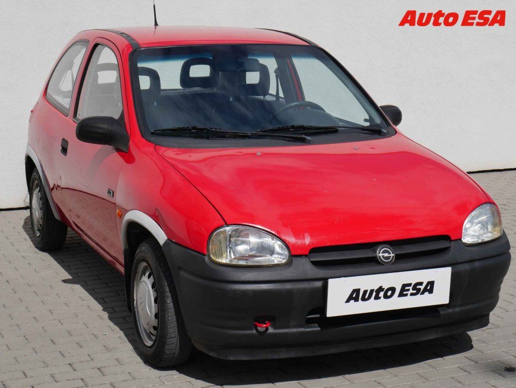 Opel Corsa, 1.2i,1.maj,ČR