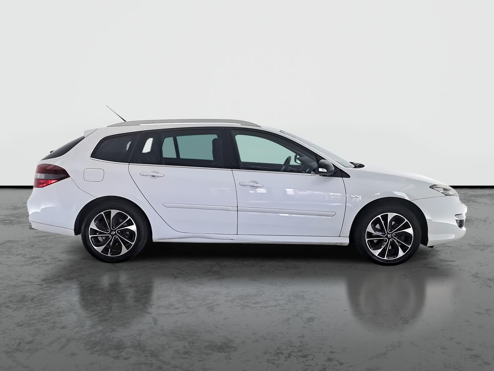 Renault Laguna, 2.0 dCi, Navi, Kožené sedačky - fotka 6