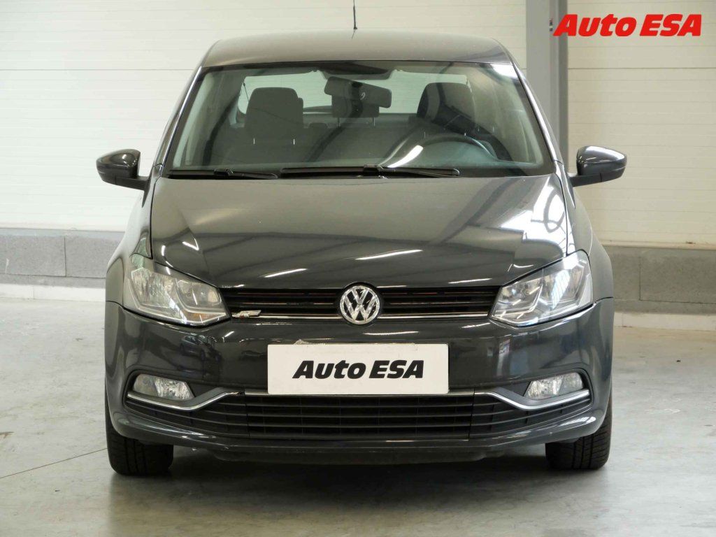 Volkswagen Polo, 1.2TSi,2.maj,AC - fotka 2