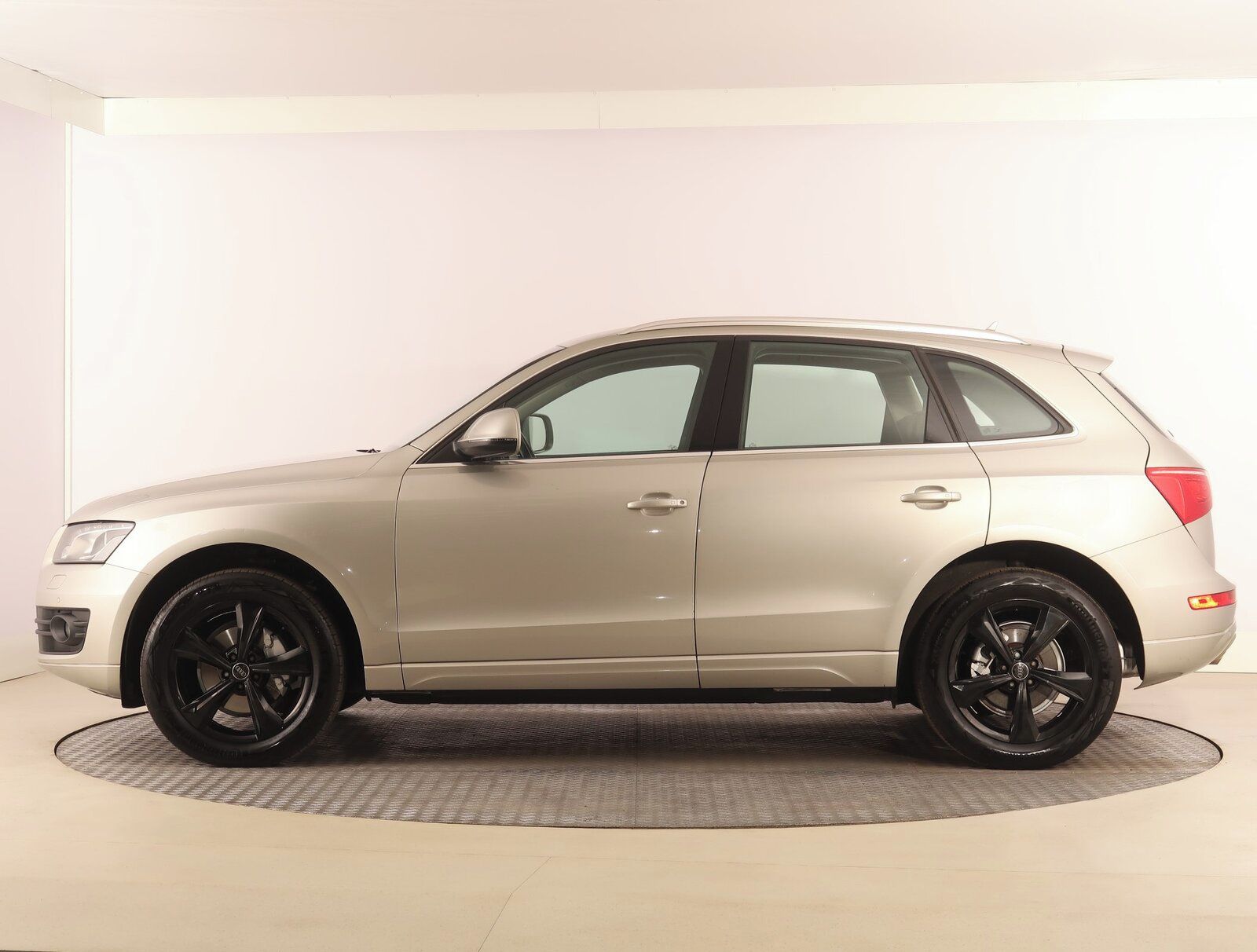 Audi Q5, 2.0 TDI, 4X4, Automat, Navi - fotka 3
