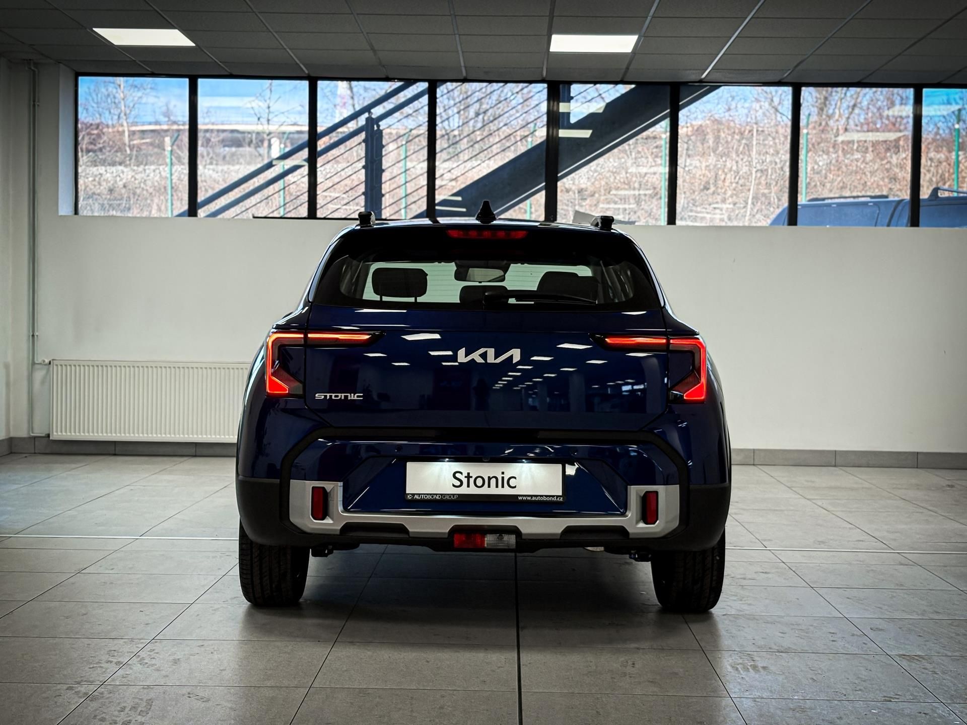 Kia Stonic, SPIN 1.0 T-GDi 6MT - fotka 3