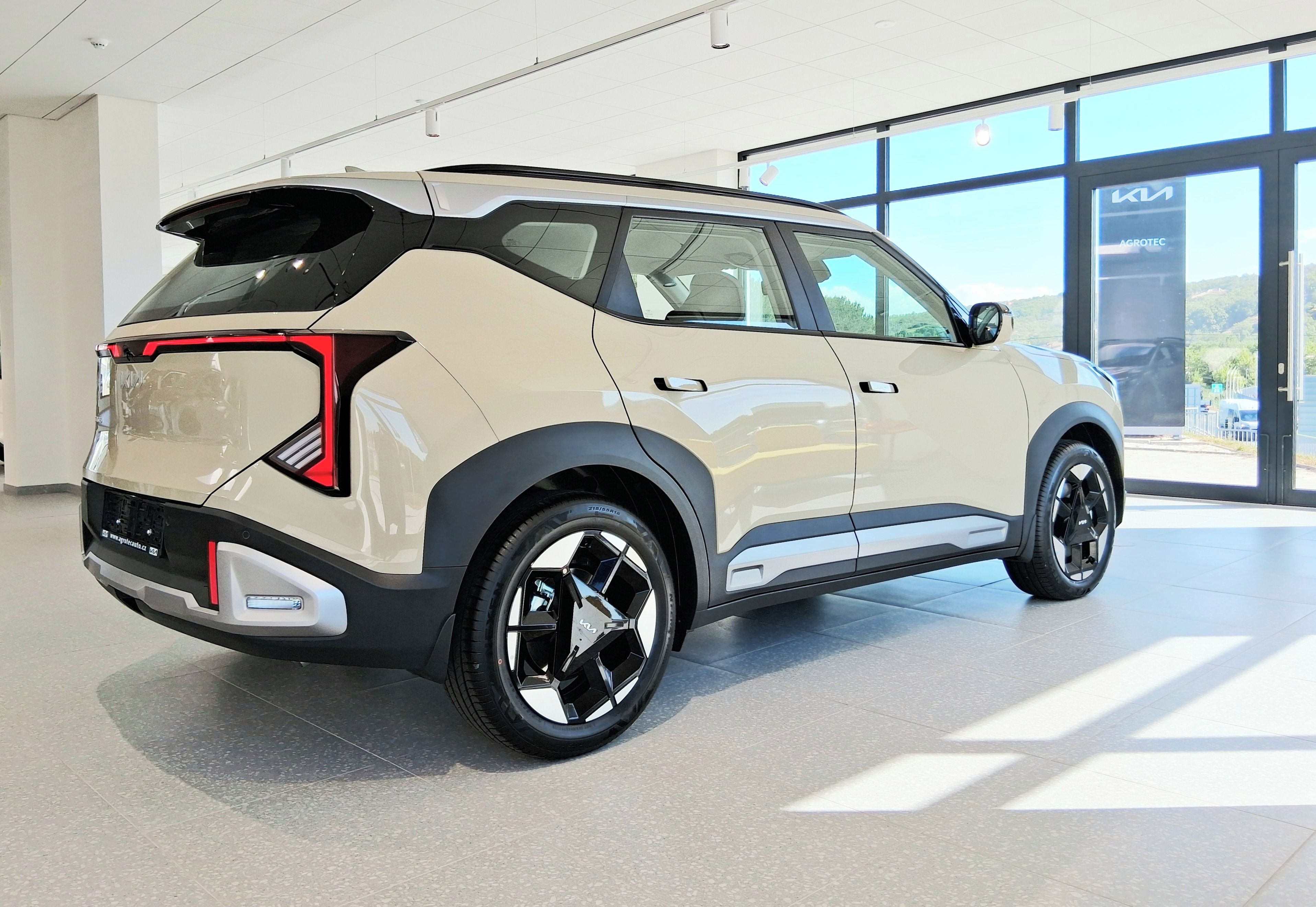 Kia Seltos, 1.6 T-GDI 4x2 7DCT Exclusive - fotka 4
