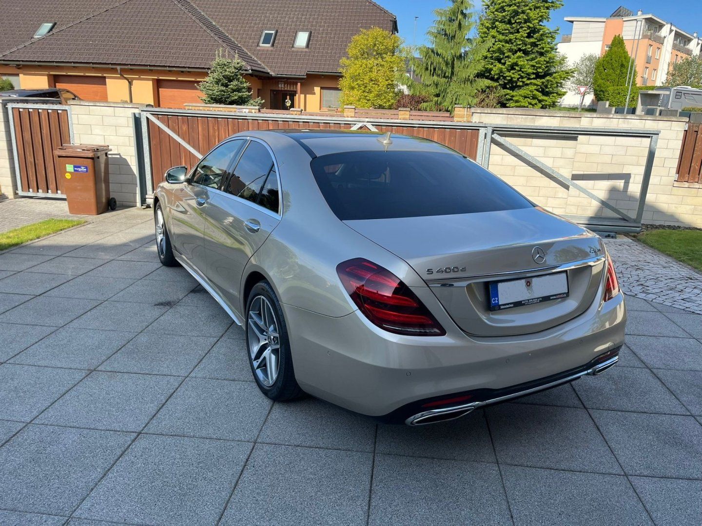 Mercedes-Benz Třídy S, S 400 D 4MATIC, 1.majitel, DPH - fotka 2
