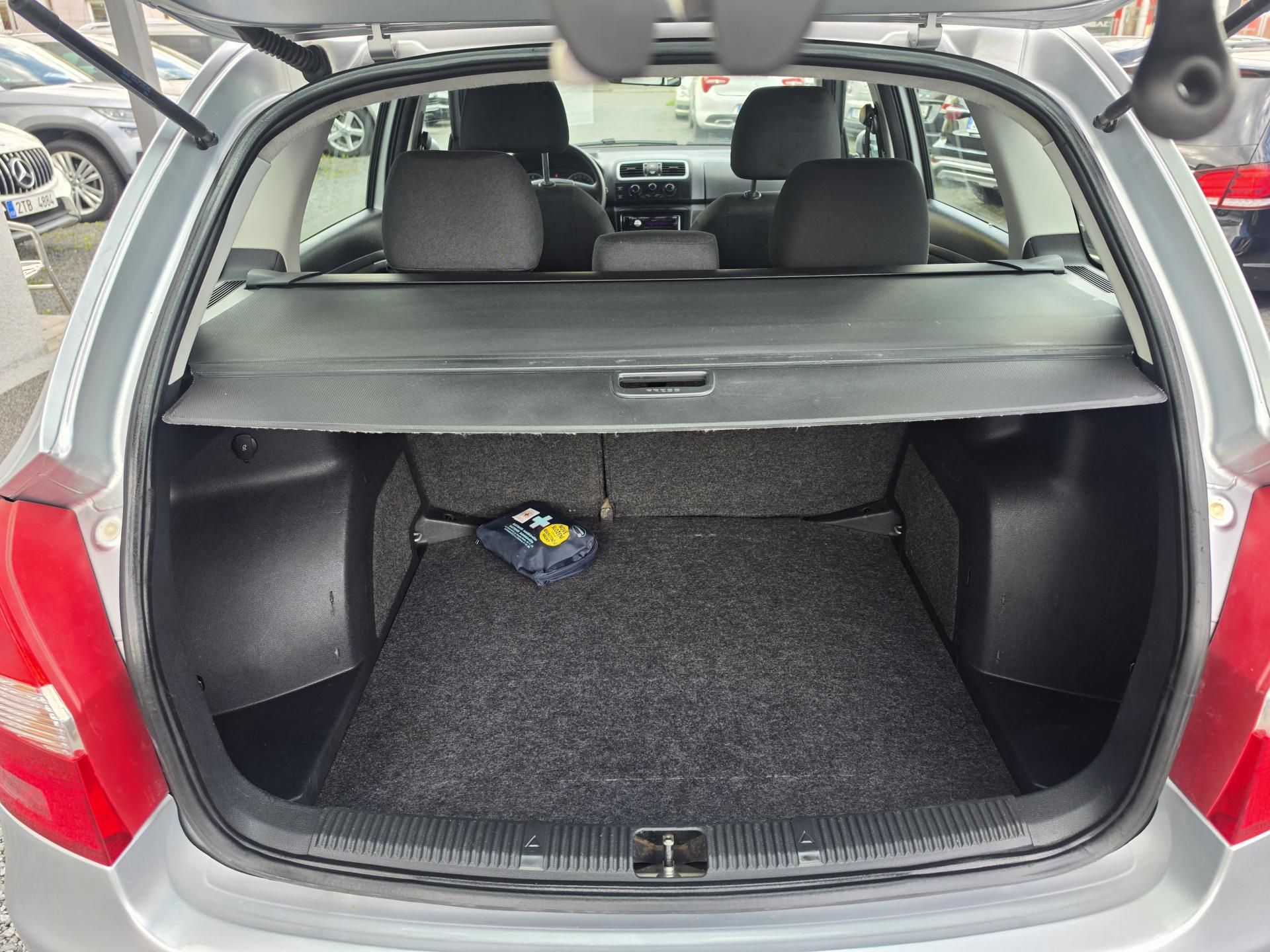 Škoda Fabia, 1.2 HTP TZ Klimatizace - fotka 6