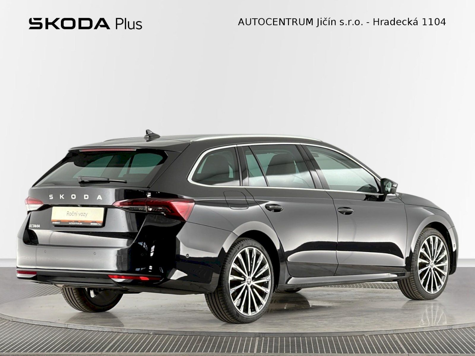 Škoda Octavia, Combi 1.5TSI 110kW Exclusive S - fotka 2