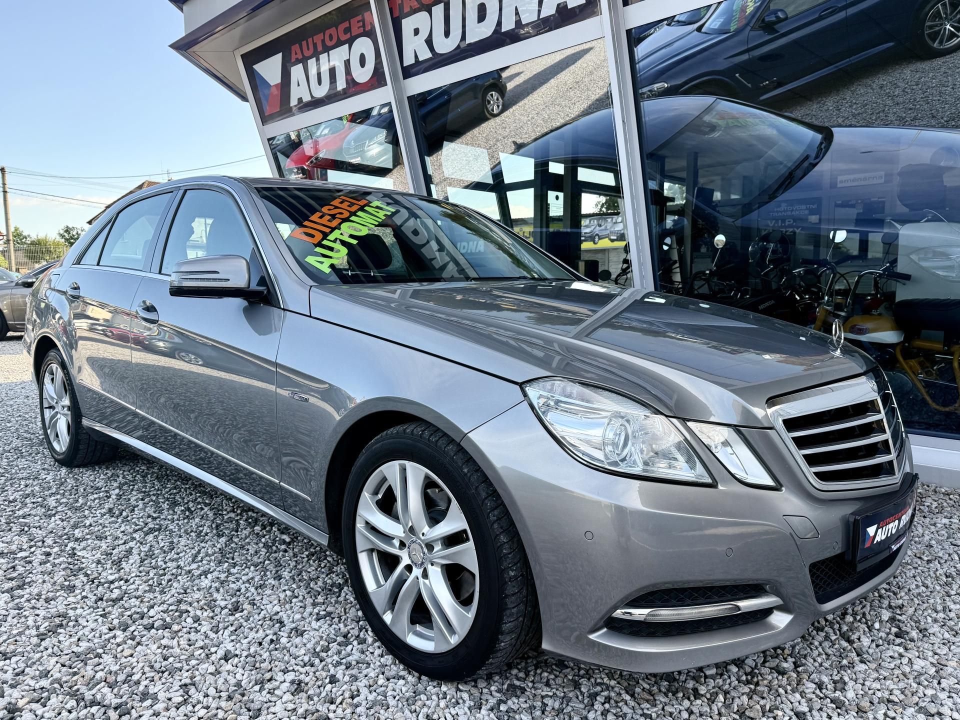 Mercedes-Benz Třídy E, E 200 CDI Avantgarde Automat - fotka 6