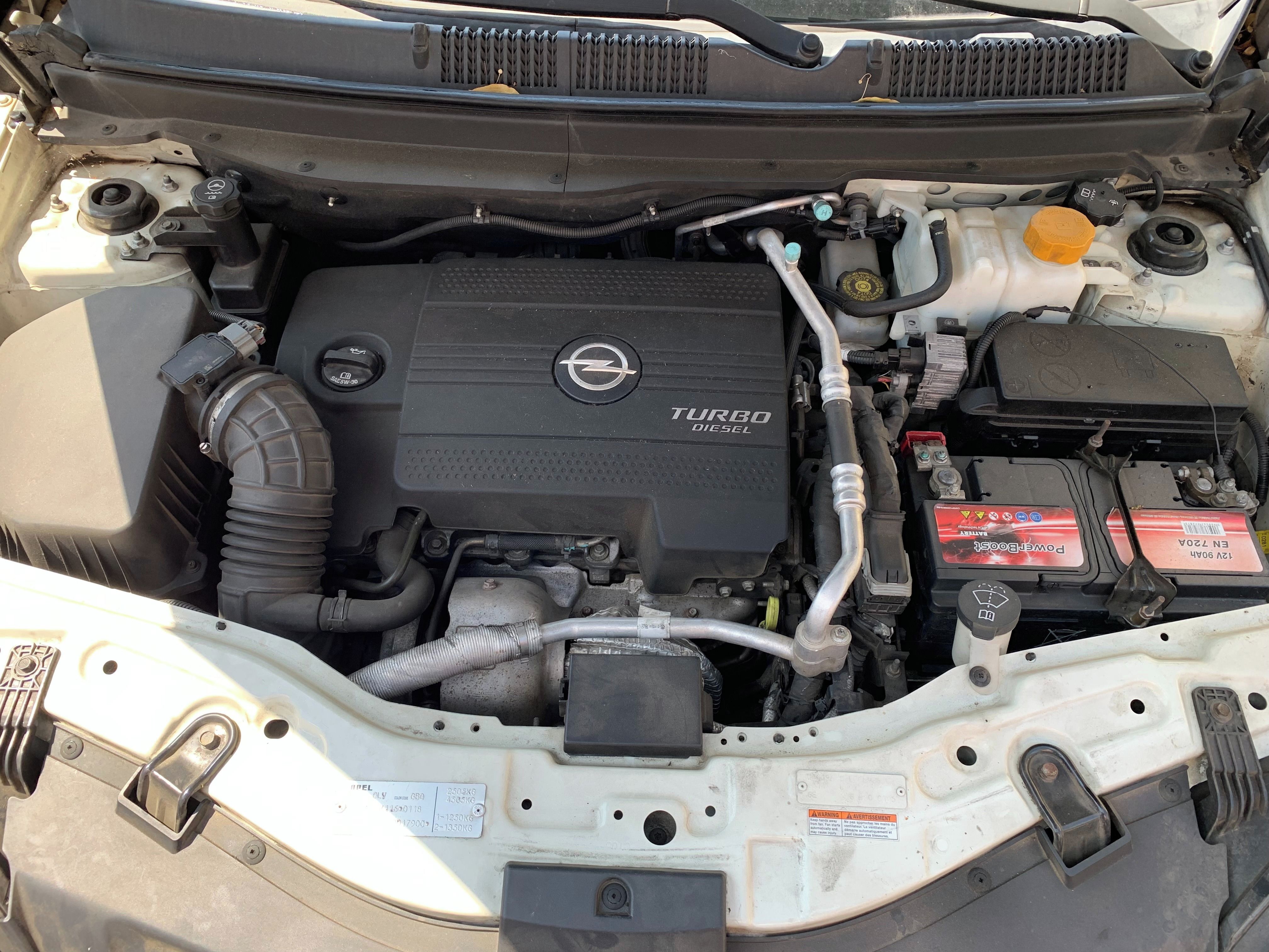 Opel Antara, 2.2 - fotka 2