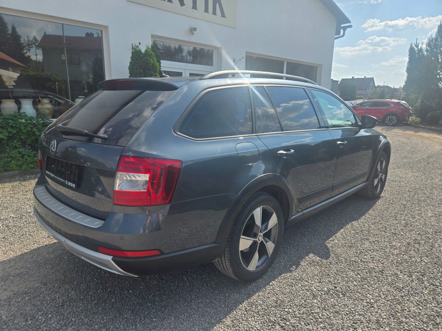Škoda Octavia, 2.0 TDI SCOUT DSG TOP 4x4 - fotka 3
