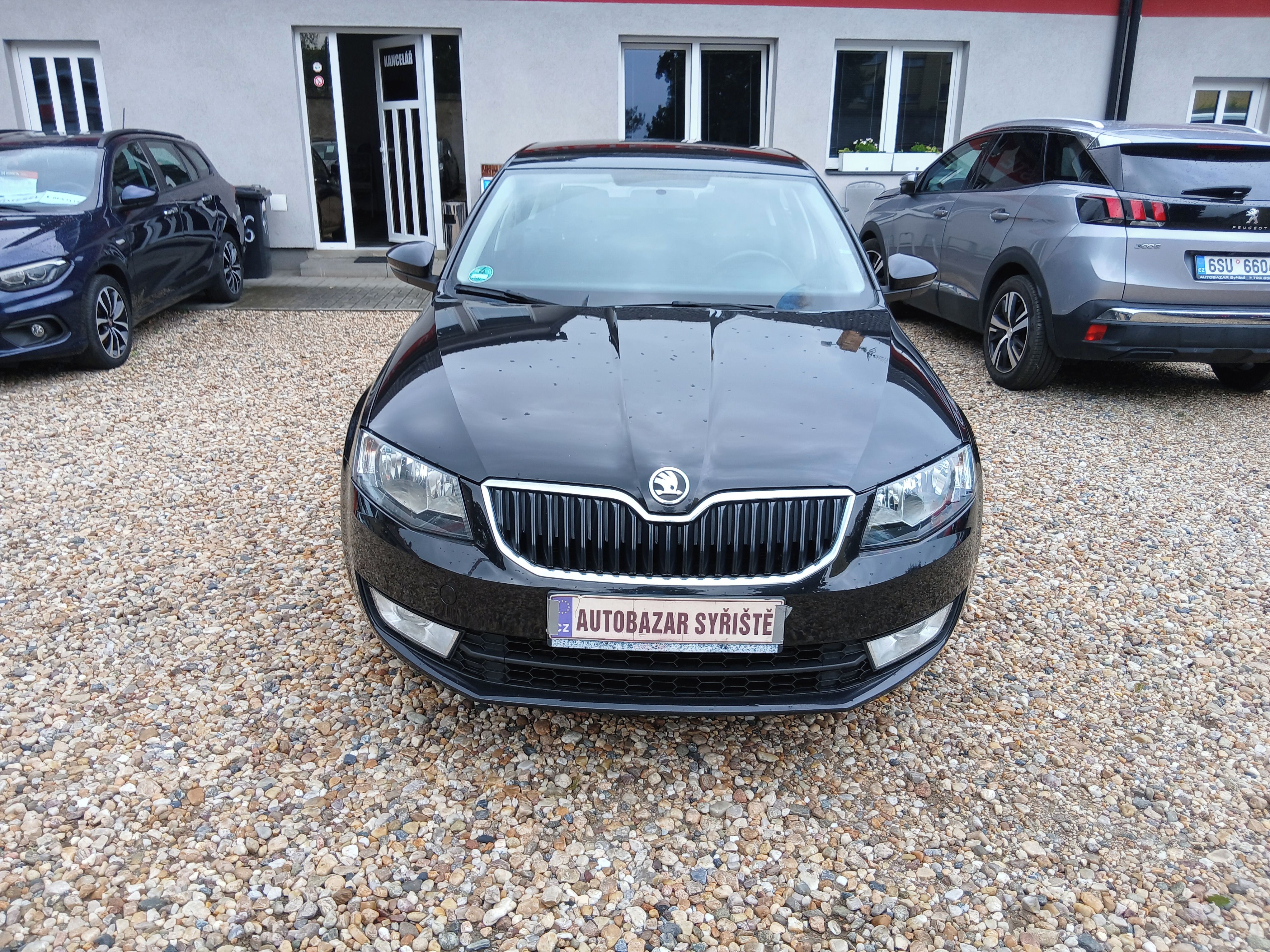 Škoda Octavia, 2.0TDi 110KW DPH, ČR, S.Kniha - fotka 2
