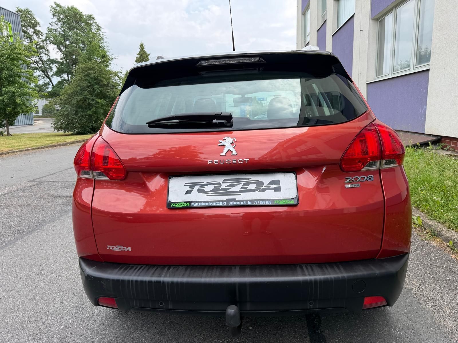 Peugeot 2008, 1,2 PureTech / servis.kn./ - fotka 4