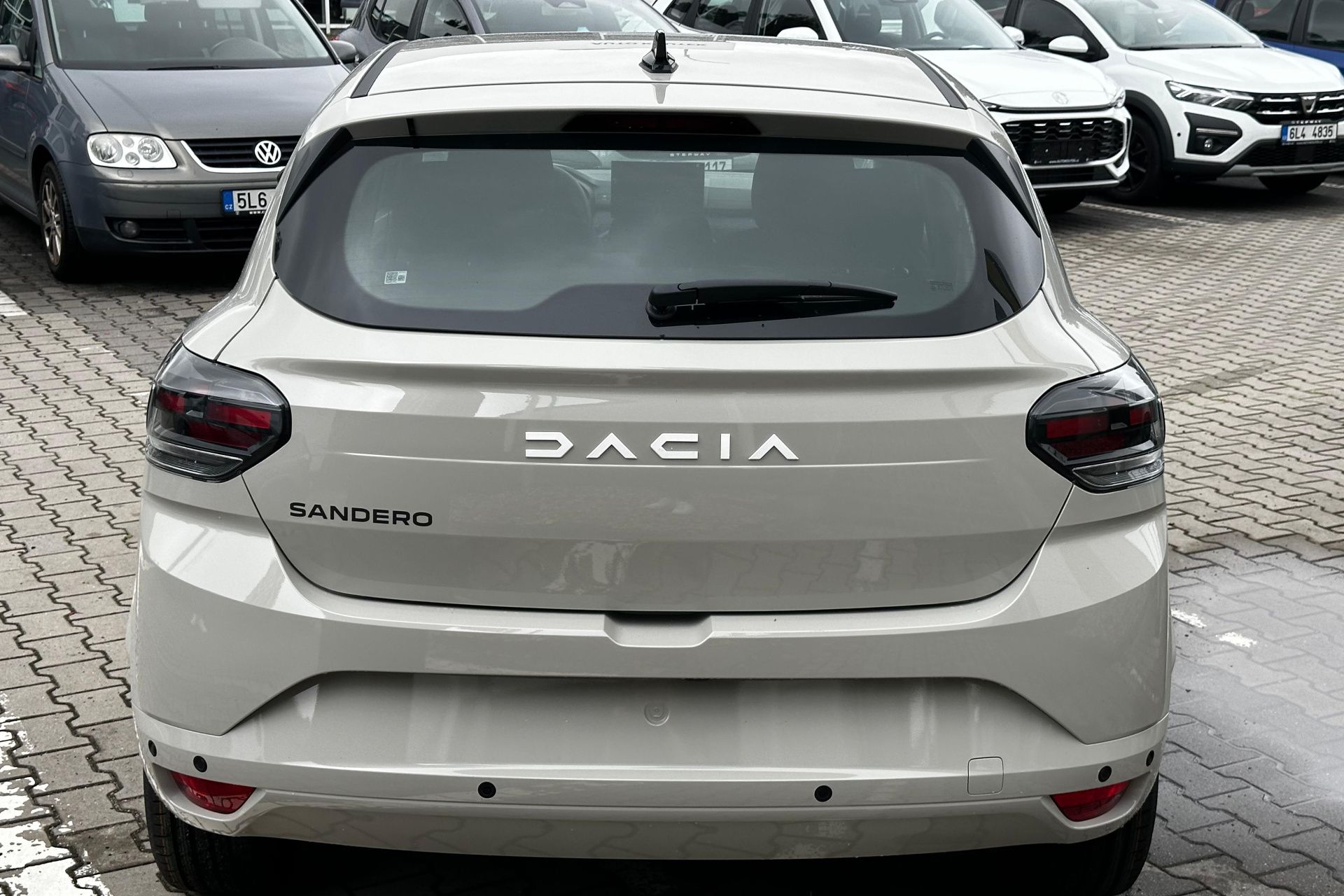 Dacia Sandero, Journey Eco-G 120 - fotka 4