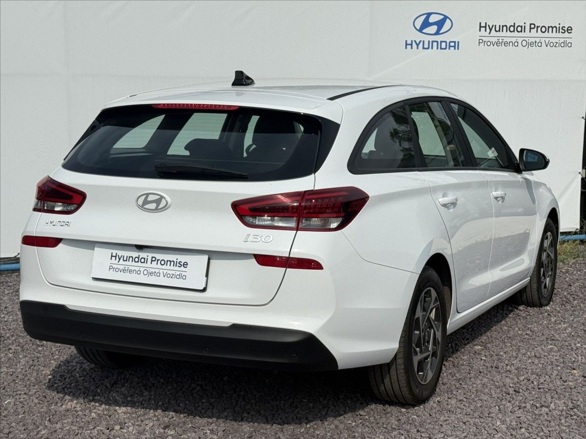 Hyundai i30, 1,5 T-GDI 103kW Family - fotka 2