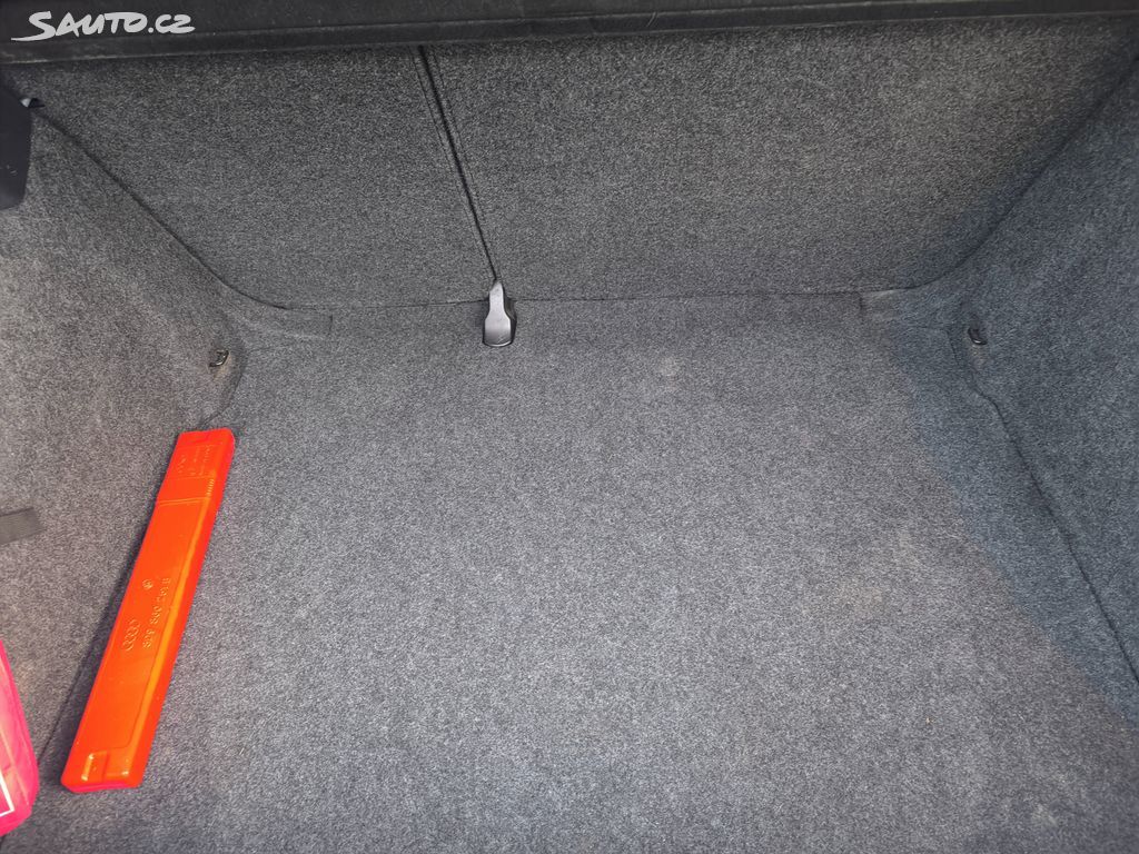Volkswagen Golf, TDI 66KW,PĚKNÝ,SERVISKA,1MAJ57 - fotka 5