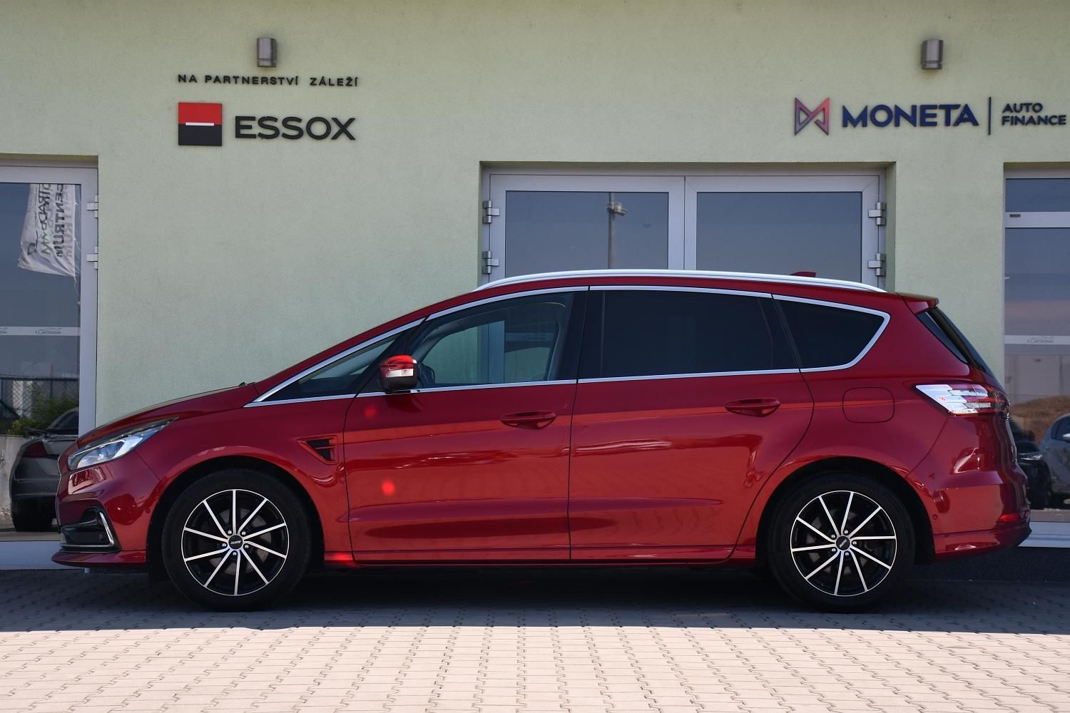 Ford S-MAX, 2,0TDCi ČR 1.MAJITEL 140KW AT - fotka 2