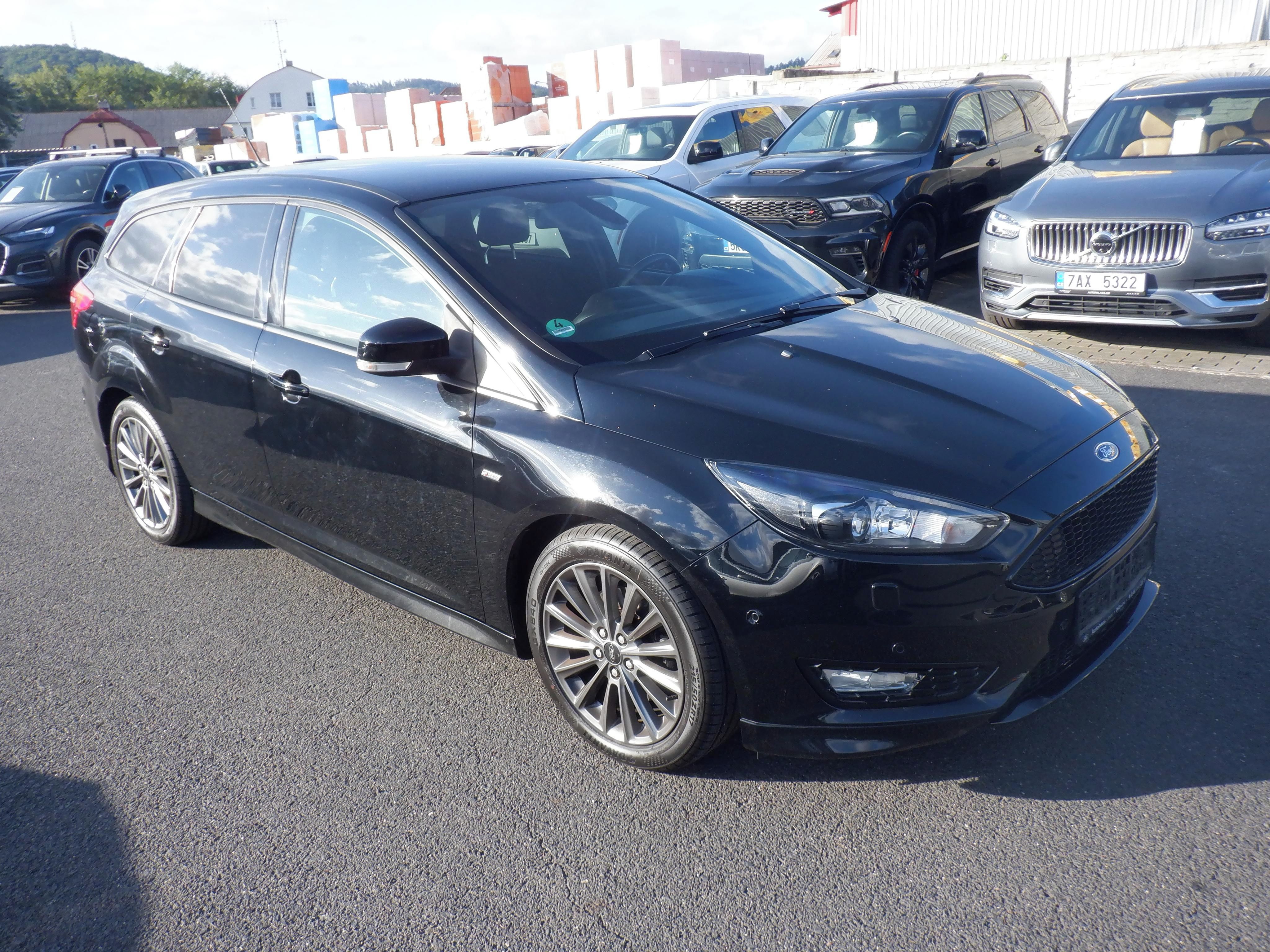 Ford Focus, 1.5 EcoBoost ST-Line 110kW - fotka 3