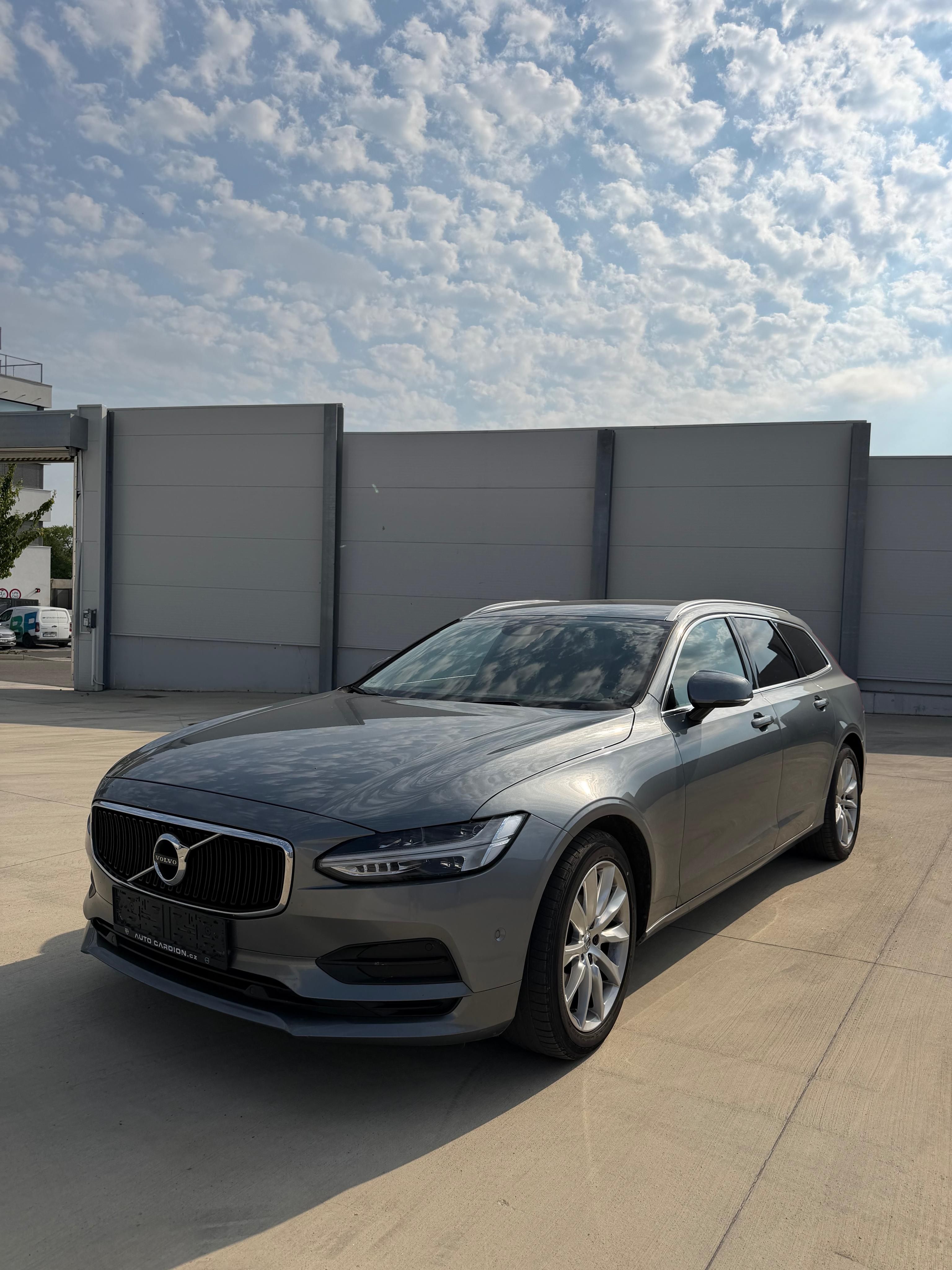 Volvo V90, v90 D5 AWD velký servis