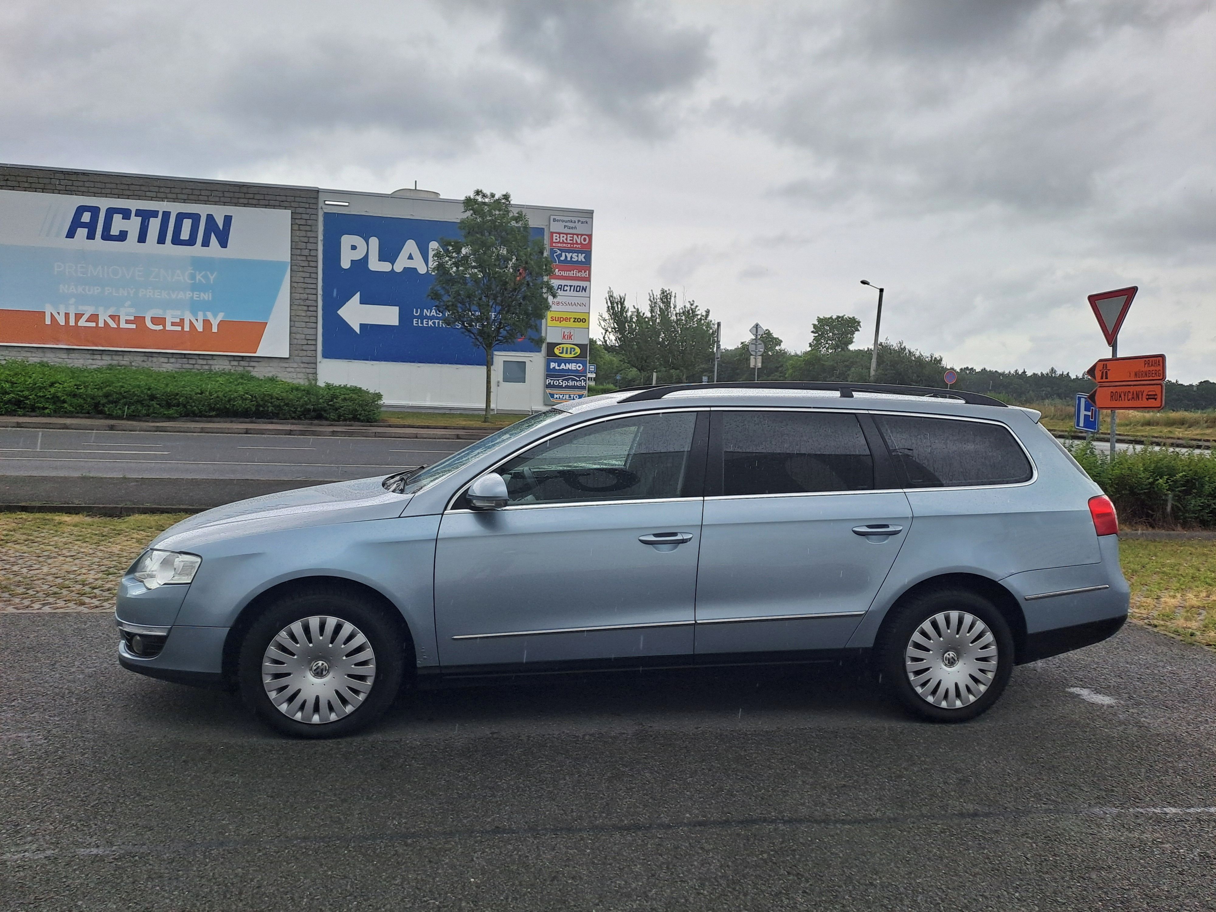 Volkswagen Passat, 2.0TDI 103KW, SLUŠNÝ STAV - fotka 4