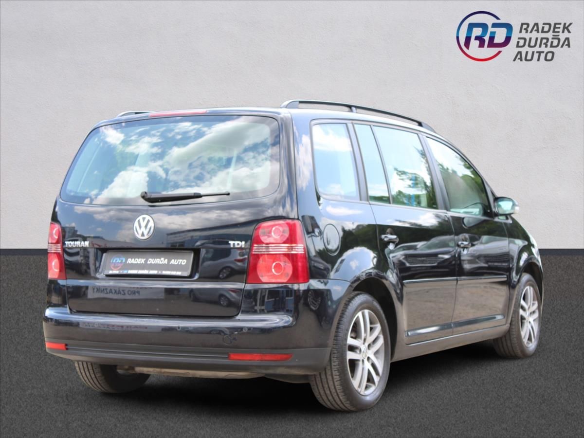 Volkswagen Touran, 1,9 TDI  KLIMATIZACE,TEMPOMAT - fotka 5
