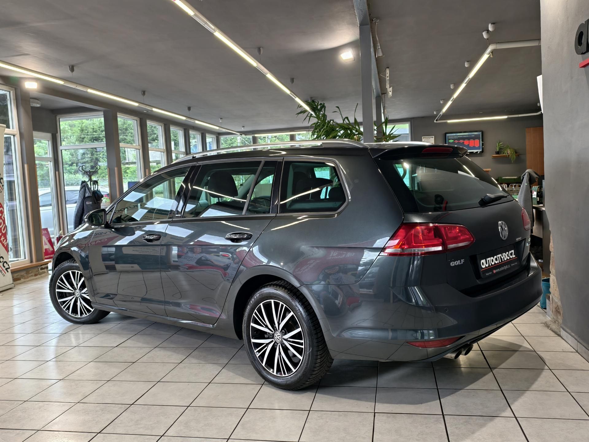 Volkswagen Golf, VARIANT 1.4 TSi 92kW ALLSTAR - fotka 5